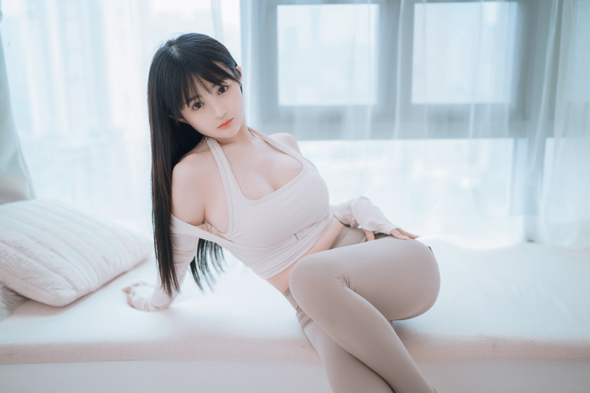 xgyw.top_网络美女桜井宁宁瑜伽妹妹主题性感紧身瑜伽服半脱秀惹火身材撩人诱惑写真111P