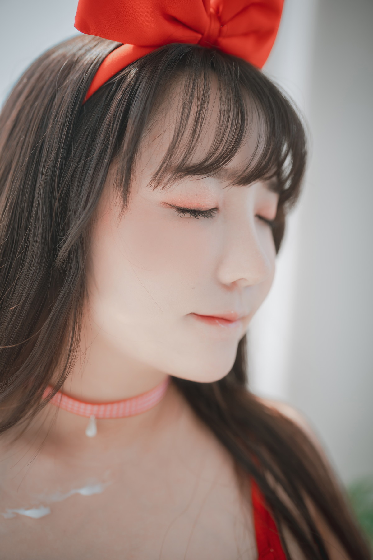 xgyw.top_[DJAWA]No.209_模特Yeeun_Strawbeery Girl主题私房性感红色短裙秀白嫩翘臀诱惑写真81P