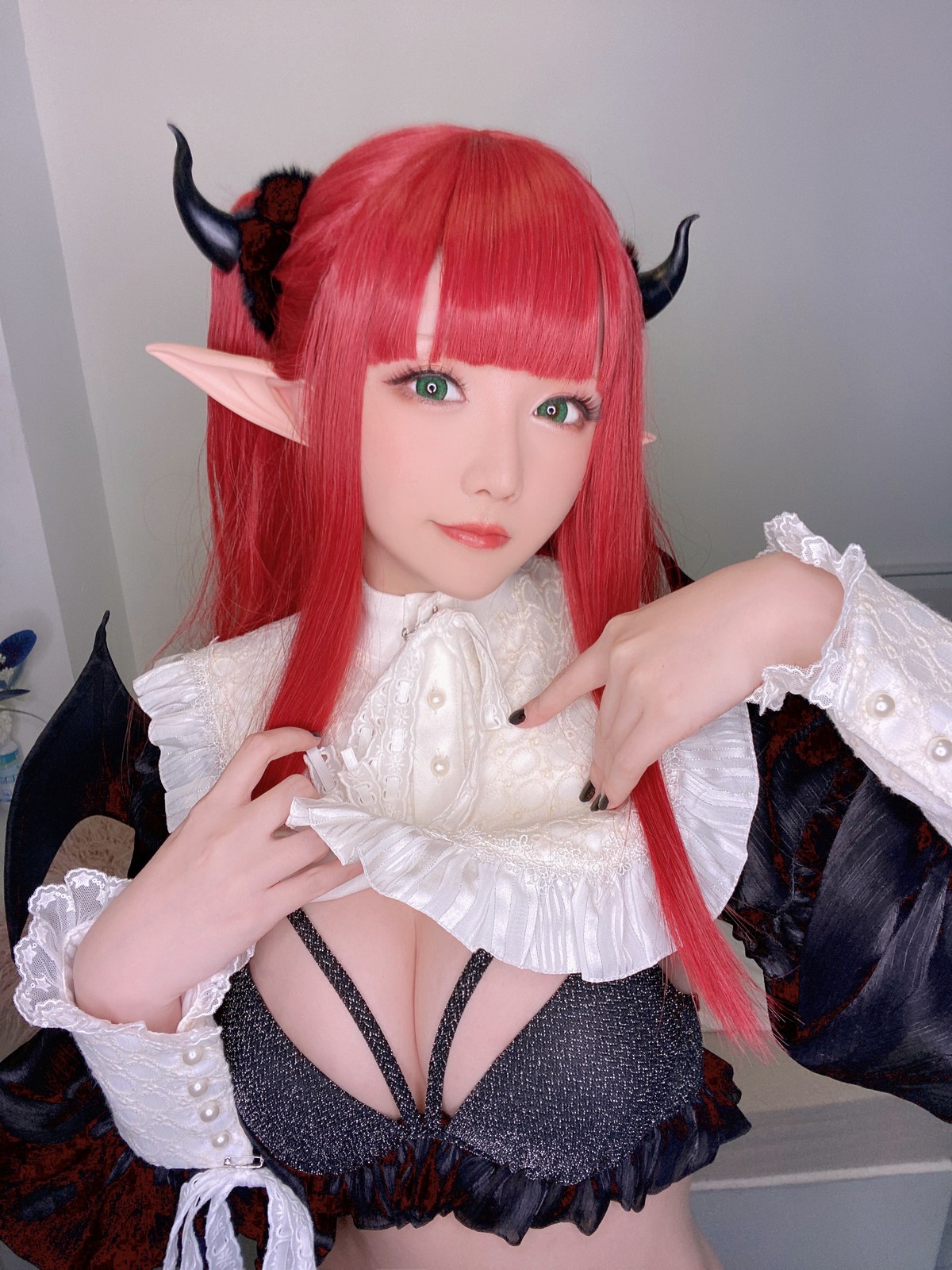 xgyw.top_Coser小姐姐星之迟迟利兹主题私房床上性感黑色内衣秀傲人豪乳极致诱惑写真39P