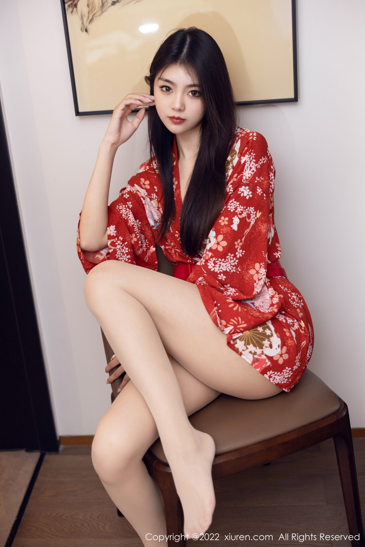 xgyw.top_XiuRen第5736_模特可乐Vicky红色图案服饰配超薄无内肉丝秀翘臀美腿诱惑写真53P