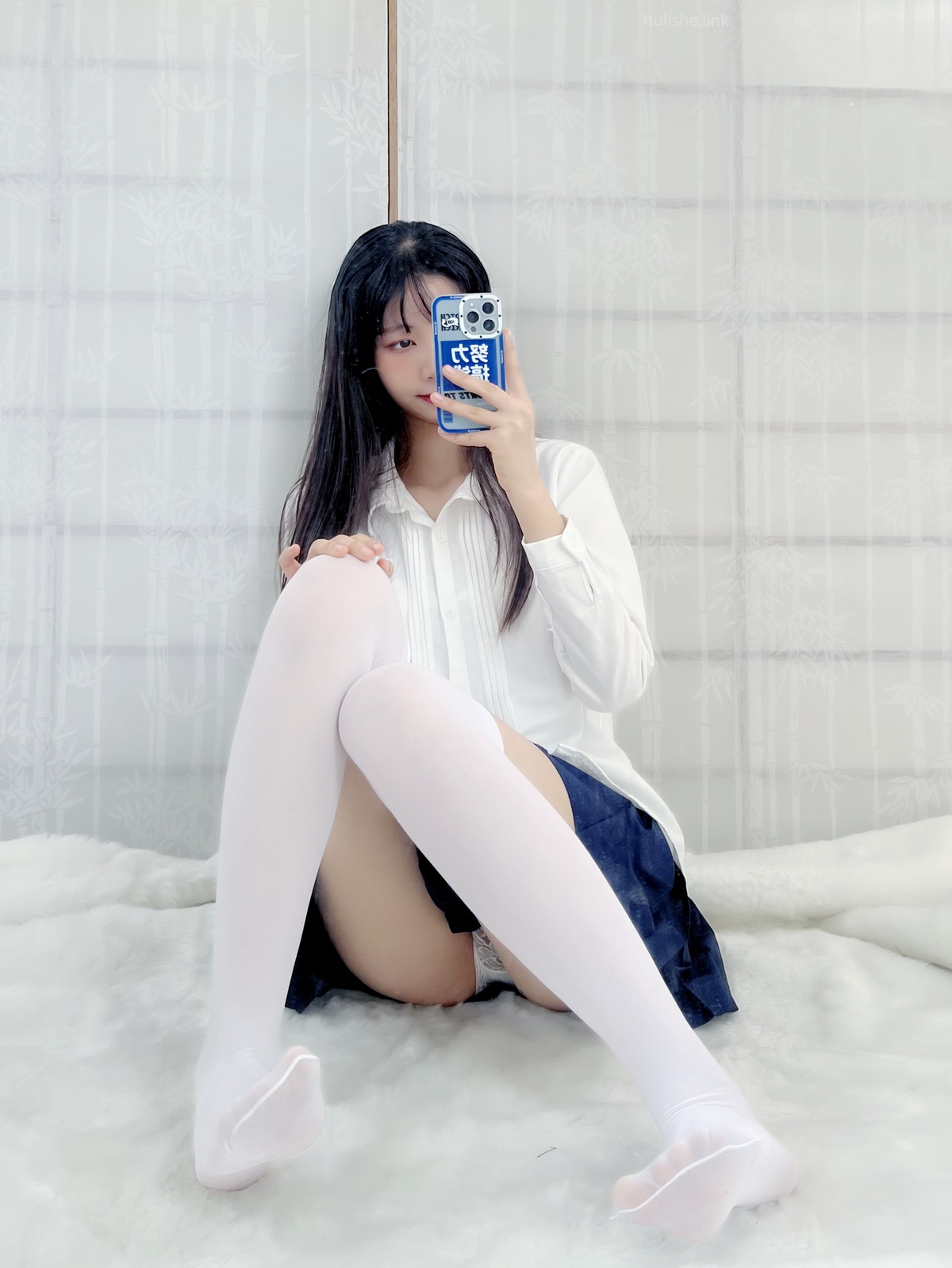 xgyw.top_网络美女西瓜少女新年祝福福利主题私房性感JK制服半脱露蕾丝内裤诱惑写真38P