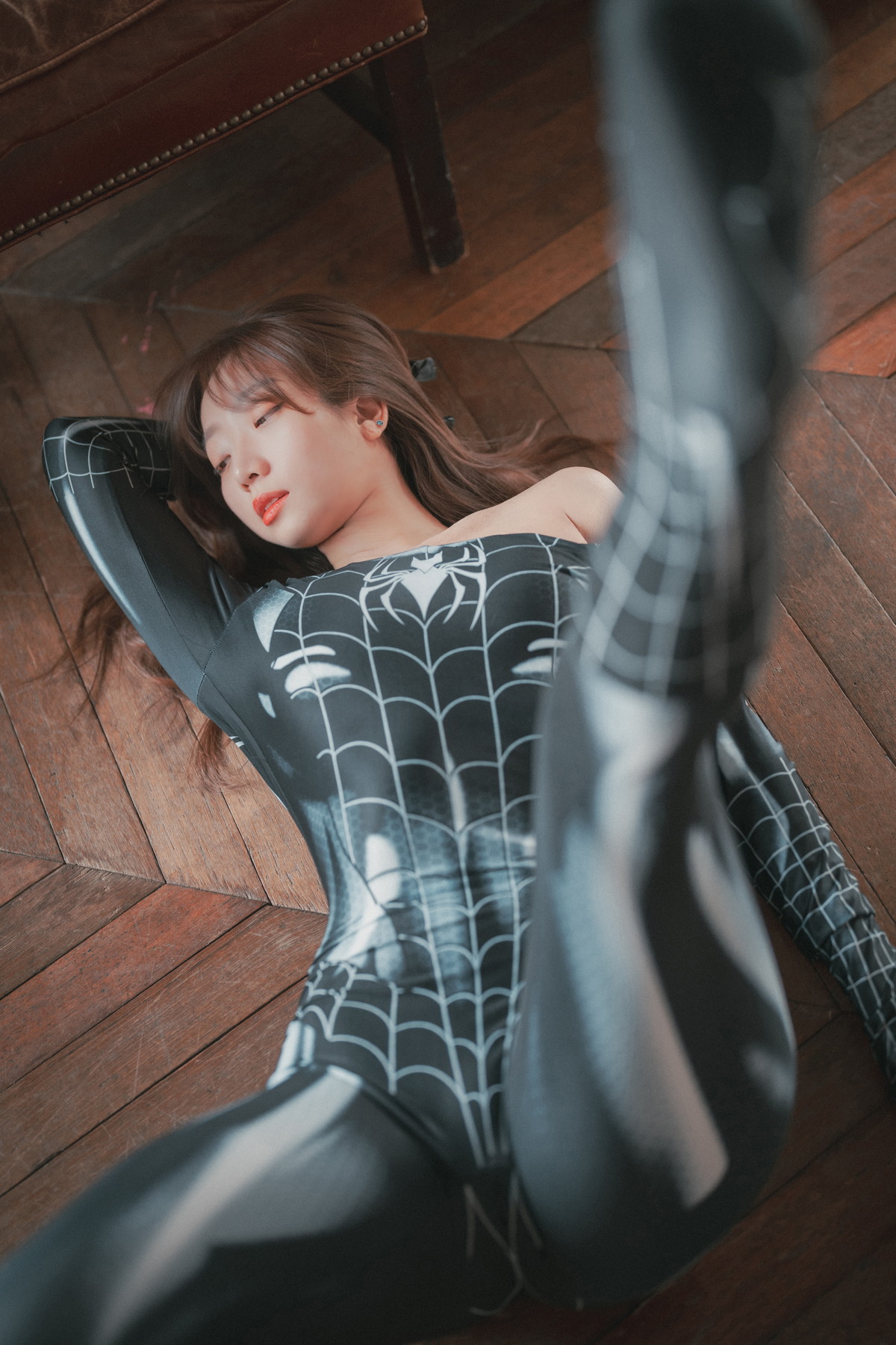 xgyw.top_[DJAWA]No.210_Yeeun_The Curvy Spider Girl主题紧身蜘蛛侠服饰秀完美身材诱惑写真48P
