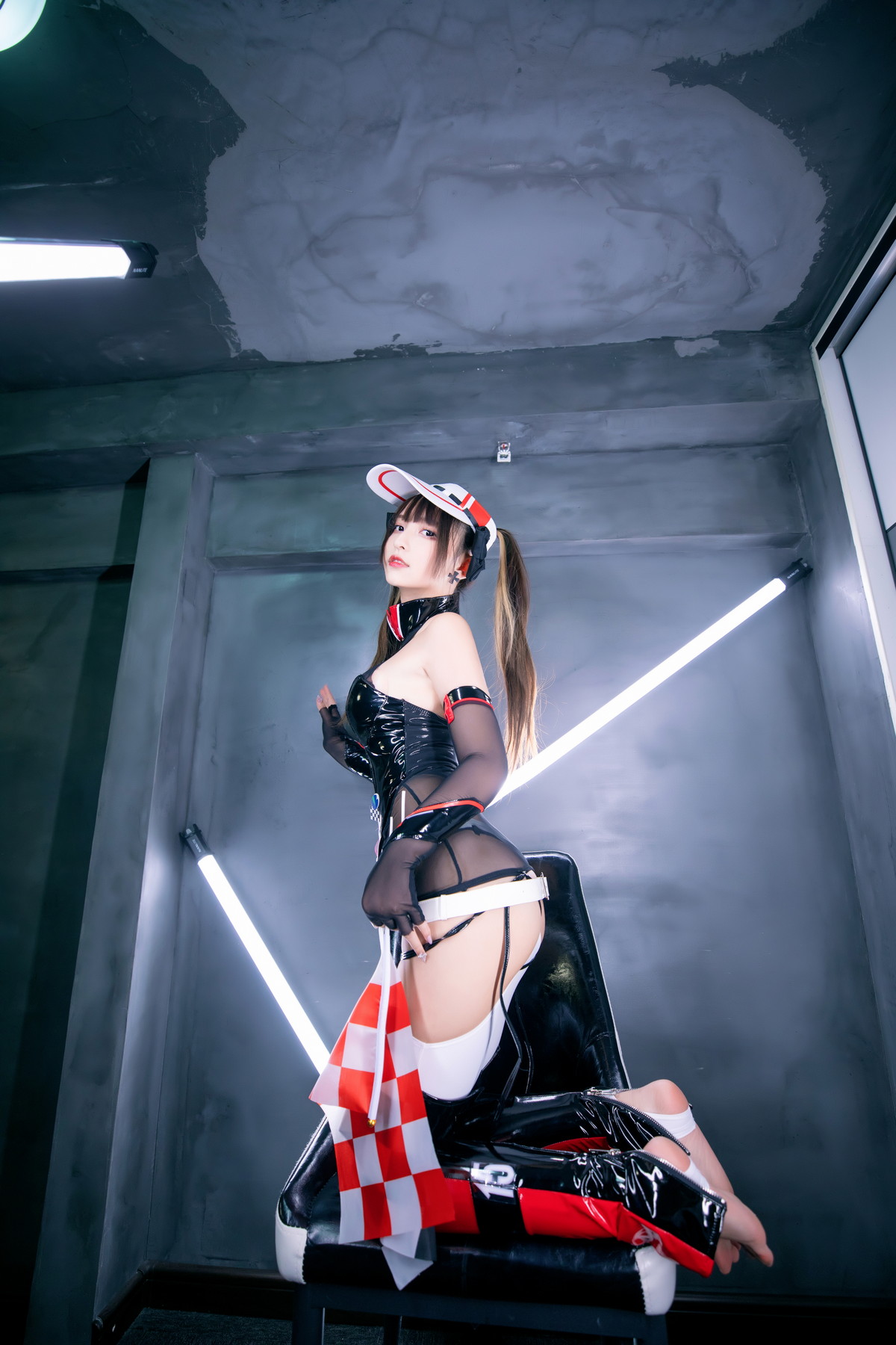 xgyw.top_萝莉美女神楽板真冬立入禁止主题性感黑色薄透内衣 低胸皮衣秀完美身材诱惑写真150P