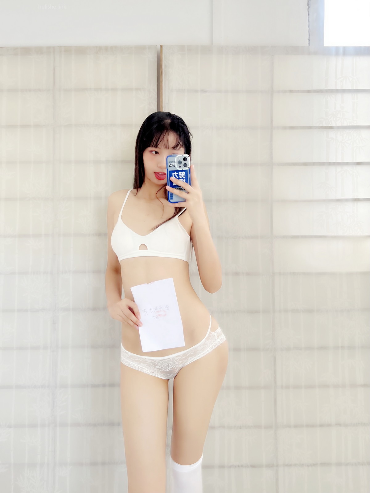xgyw.top_网络美女西瓜少女新年祝福福利主题私房性感JK制服半脱露蕾丝内裤诱惑写真38P
