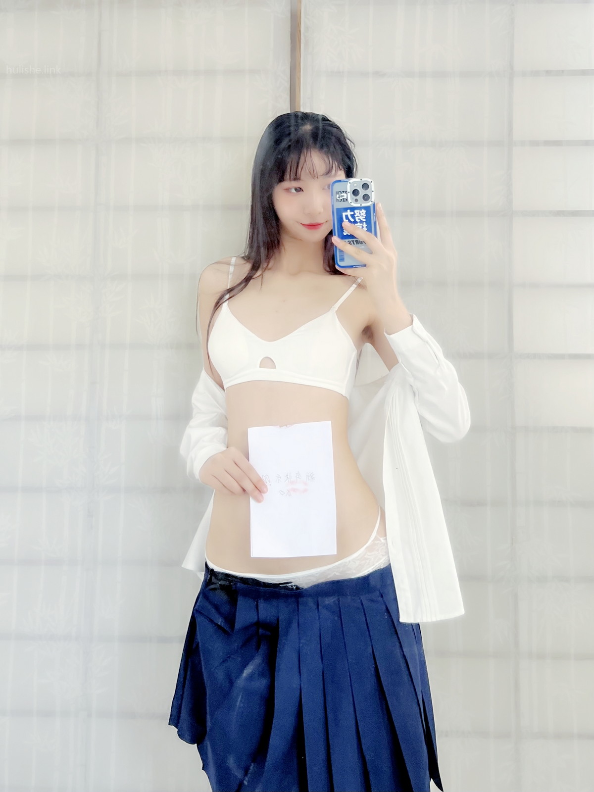 xgyw.top_网络美女西瓜少女新年祝福福利主题私房性感JK制服半脱露蕾丝内裤诱惑写真38P