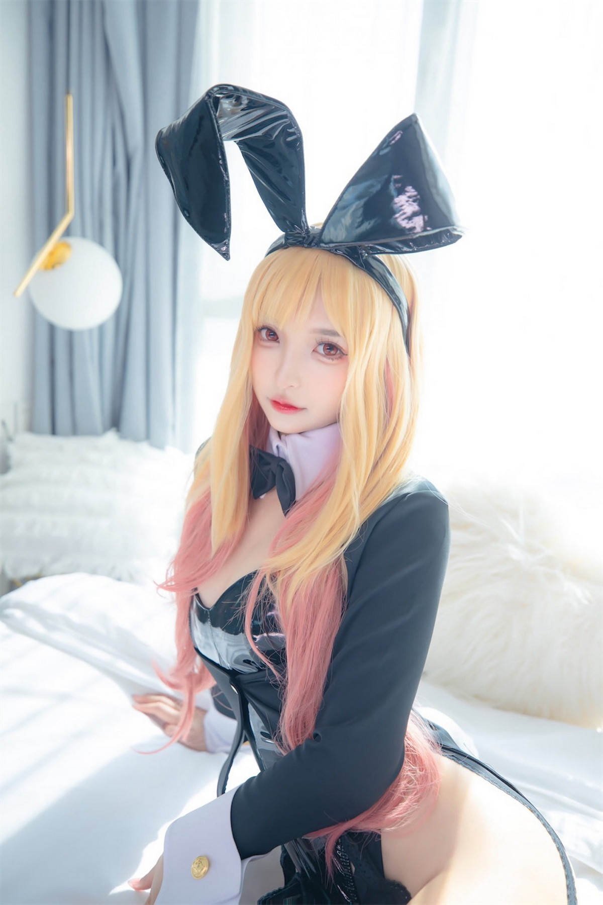 xgyw.top_萝莉美女神楽板真冬海梦兔女郎主题私房性感黑色皮质连体衣配黑丝吊袜诱惑写真75P