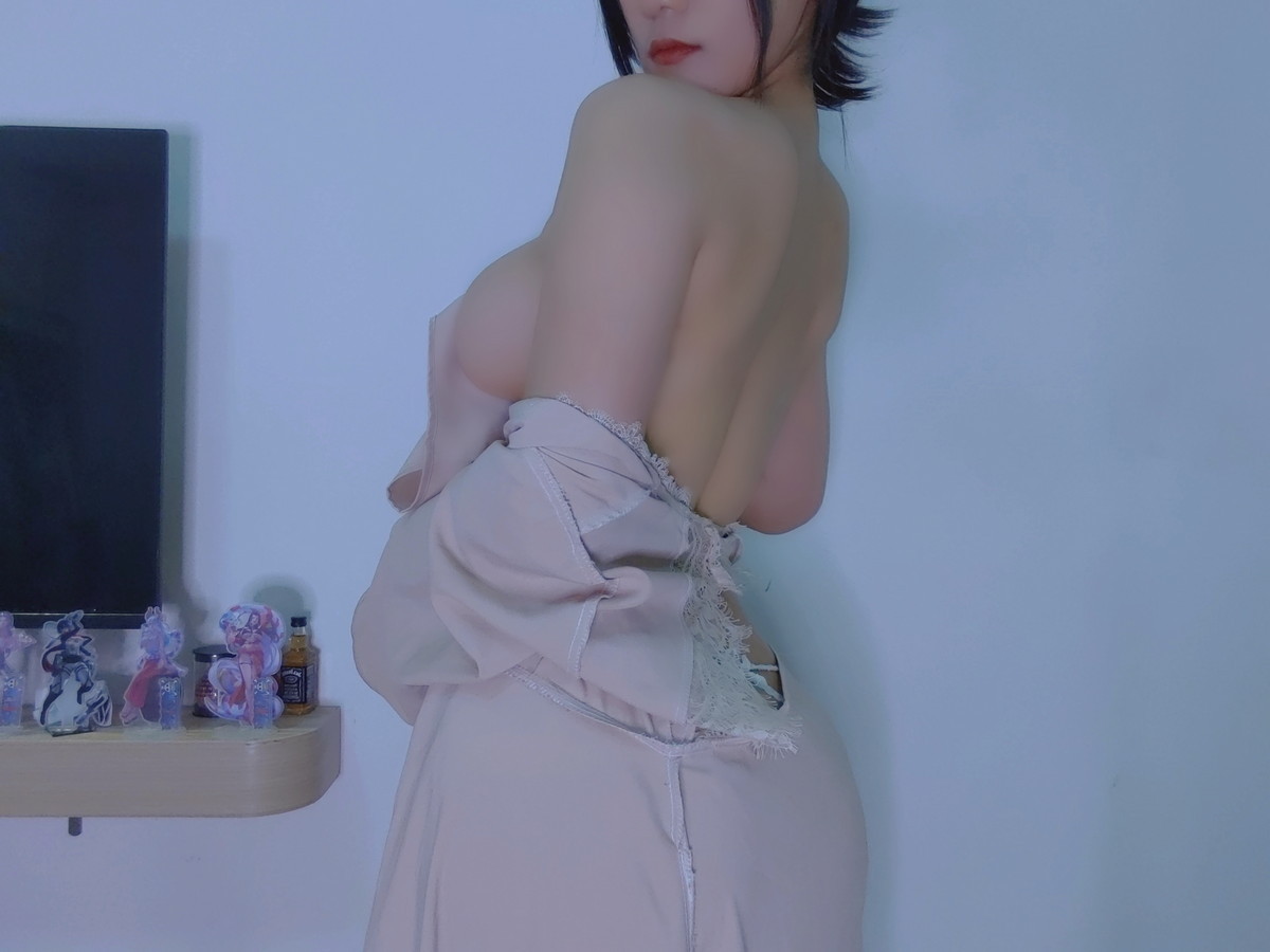 xgyw.top_网络美女星澜是澜澜叫澜妹呀太太主题私房脱薄纱睡裙露白色蕾丝内衣诱惑写真34P
