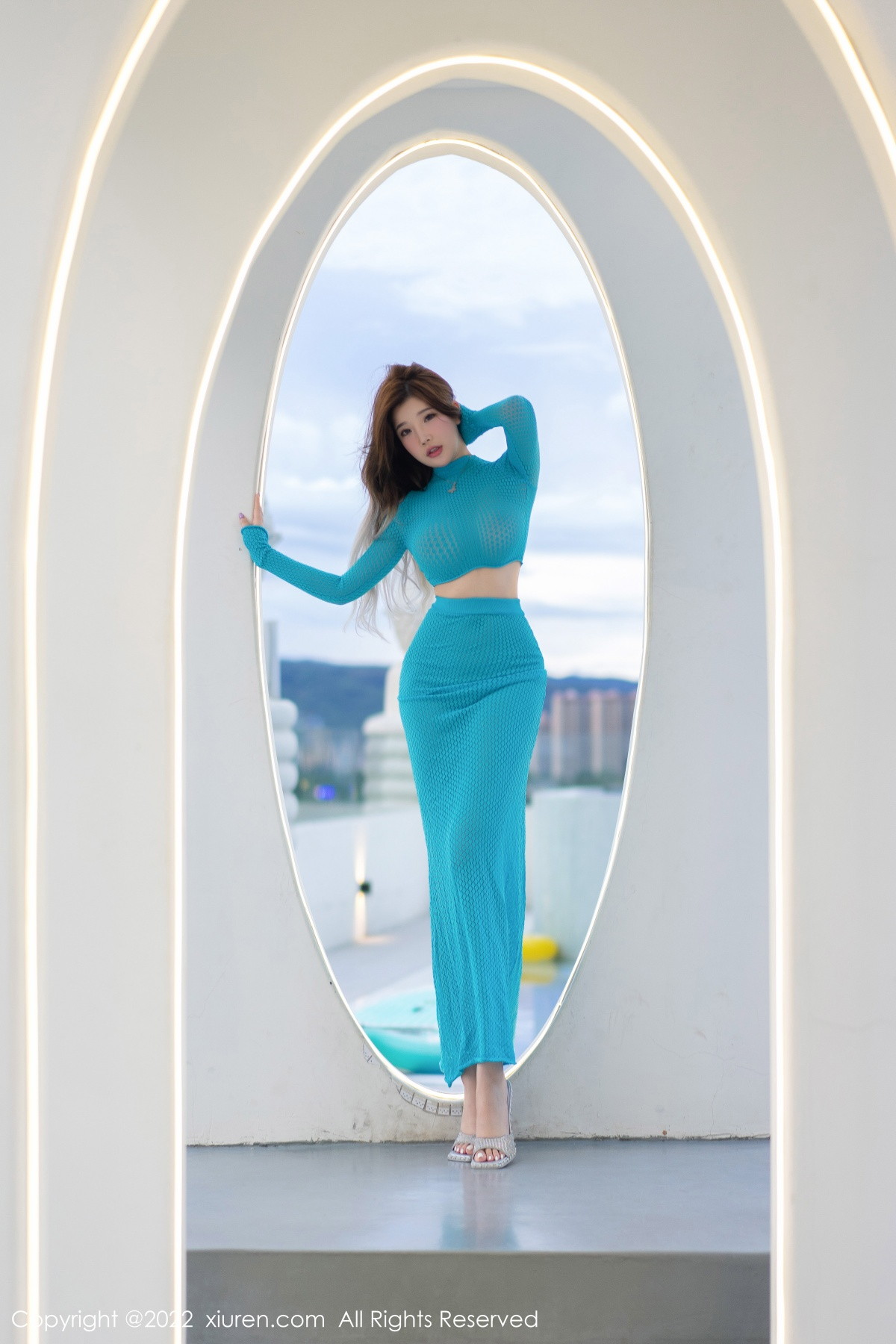 xgyw.top_XiuRen第5738_模特小海臀Rena西双版纳旅拍蓝色紧身套装秀豪乳翘臀诱惑写真69P