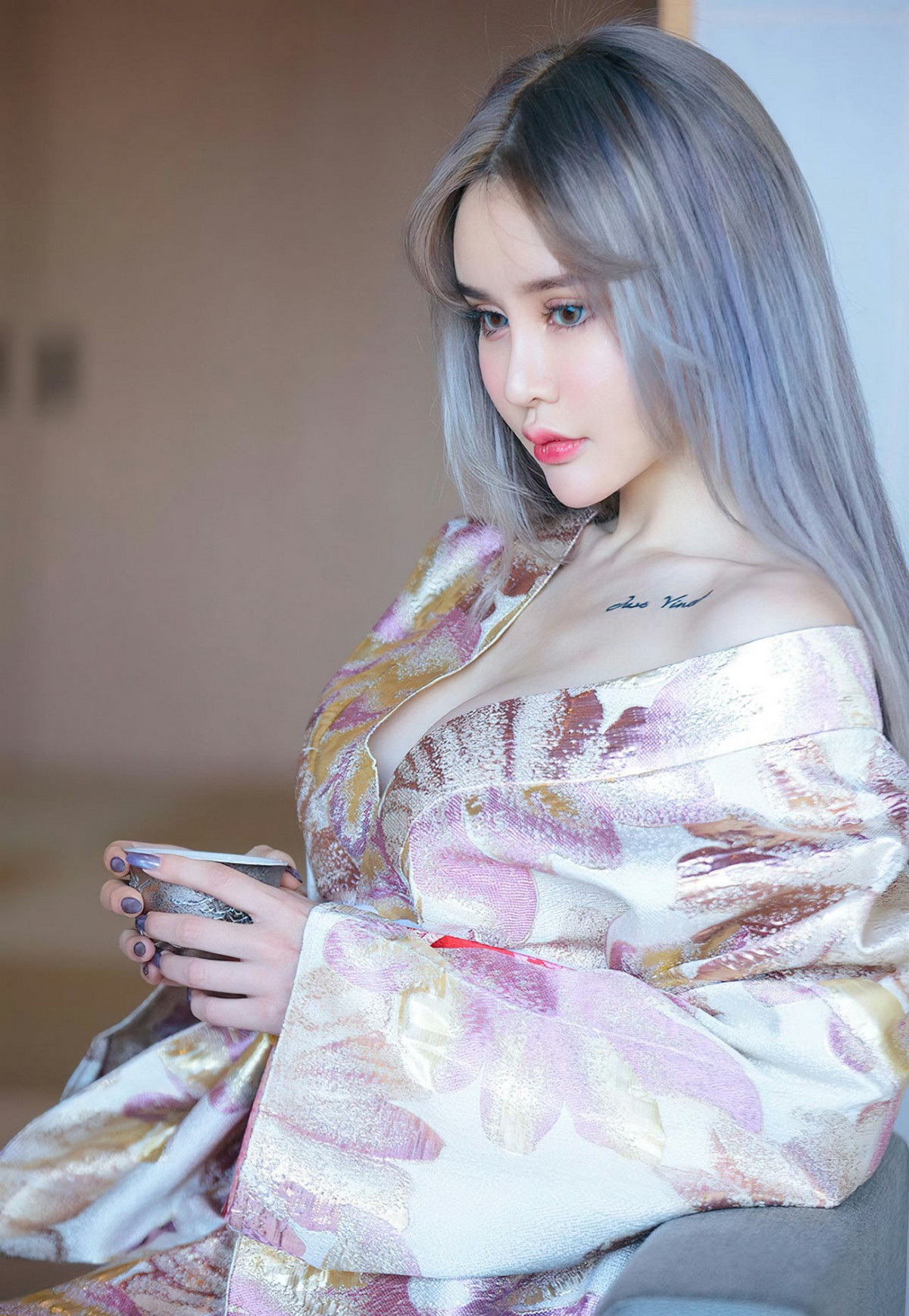 xgyw.top_[Ugirls爱尤物]No.2441_模特青树私房性感日系和服主题半脱露白嫩豪乳撩人诱惑写真35P