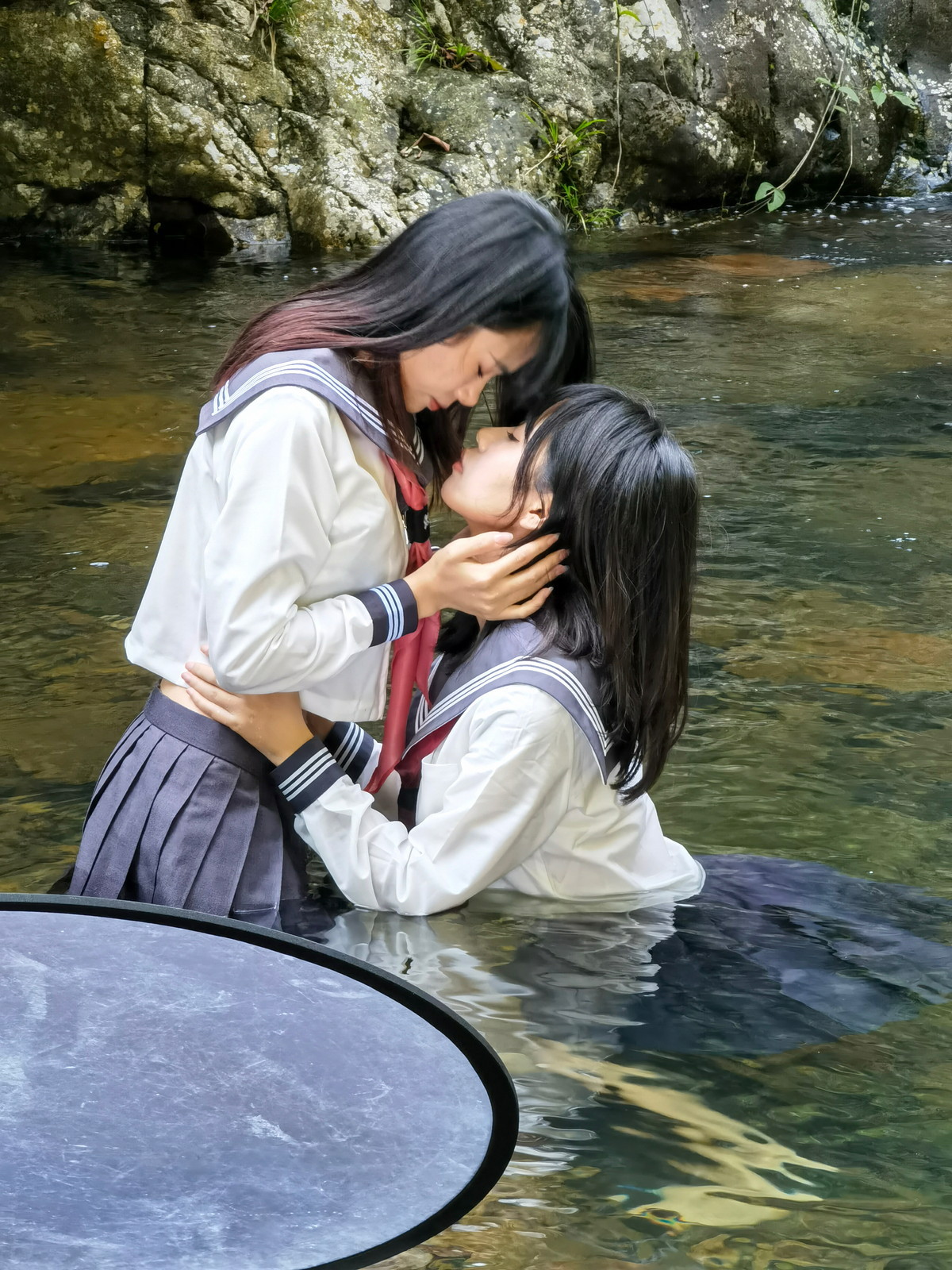 xgyw.top_阳光美少女萌芽儿＆琪鸽百合竞技泳衣主题户外性感连体泳装秀完美身材诱惑写真86P