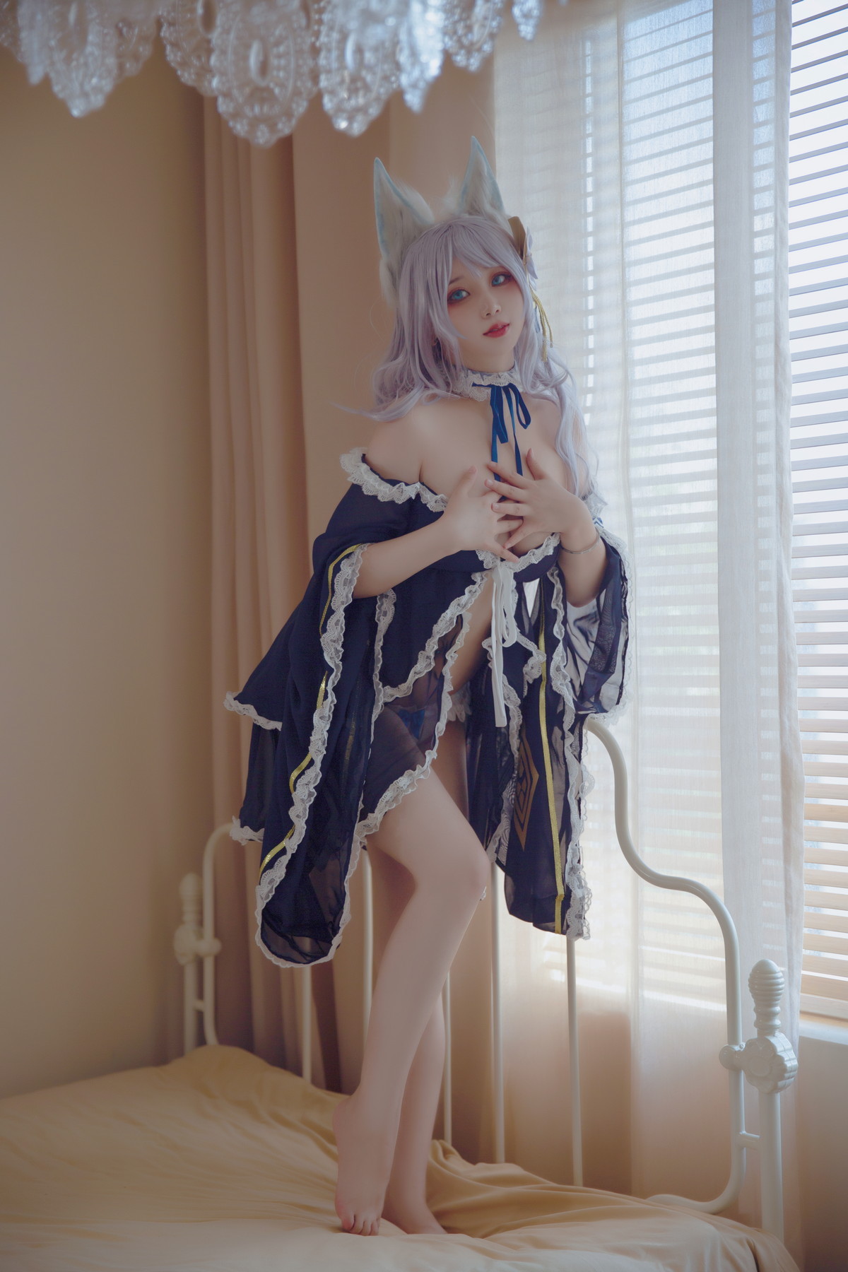 xgyw.top_Coser美女Ruby蘸酱美美碧蓝航线信浓睡衣主题性感低胸睡衣秀豪乳诱惑写真28P