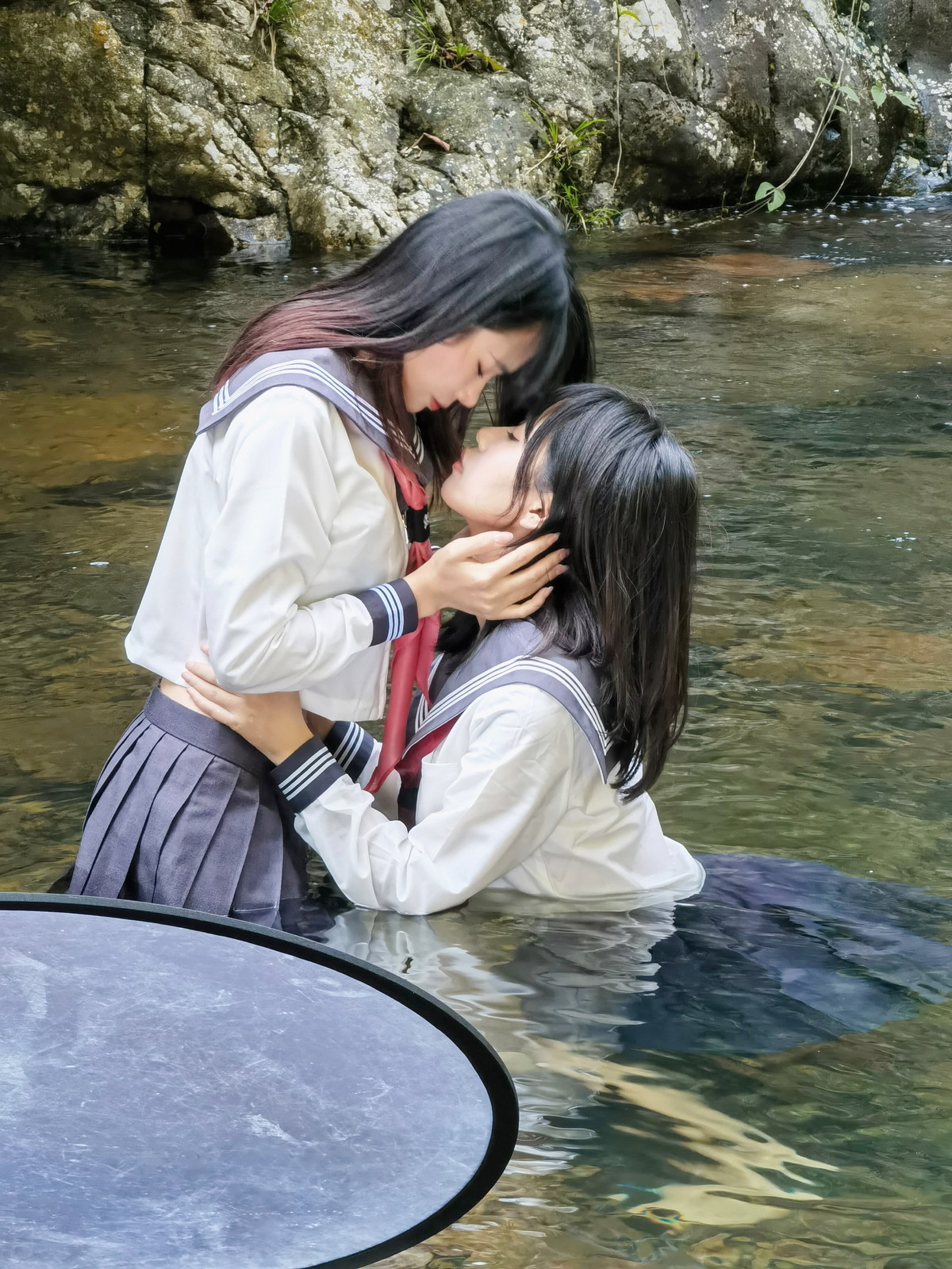 xgyw.top_阳光美少女萌芽儿＆琪鸽百合竞技泳衣主题户外性感连体泳装秀完美身材诱惑写真86P