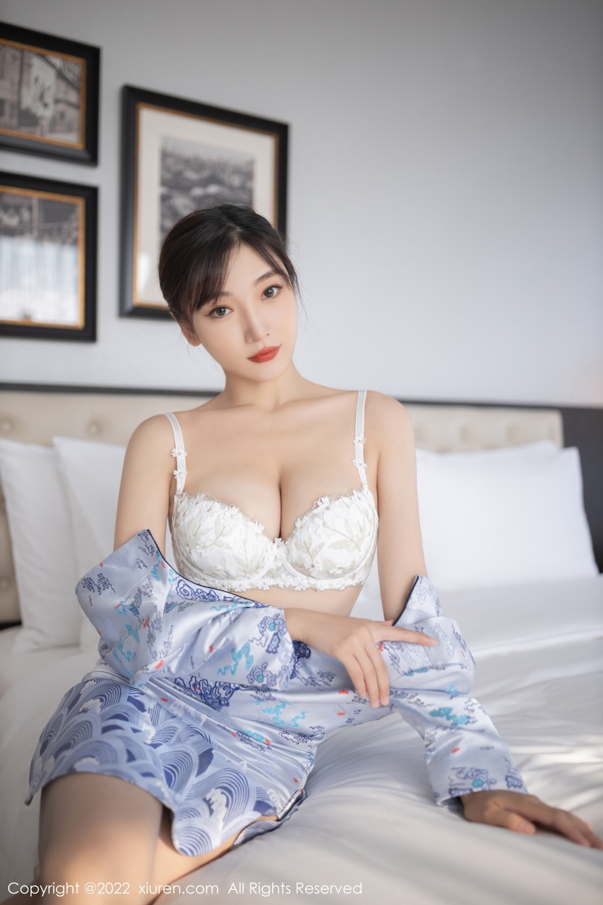 xgyw.top_XiuRen第5739_模特陆萱萱性感青花瓷图案旗袍配超薄肉丝秀完美身材诱惑写真80P