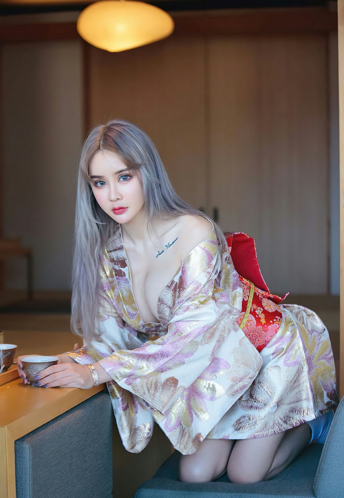 xgyw.top_[Ugirls爱尤物]No.2441_模特青树私房性感日系和服主题半脱露白嫩豪乳撩人诱惑写真35P