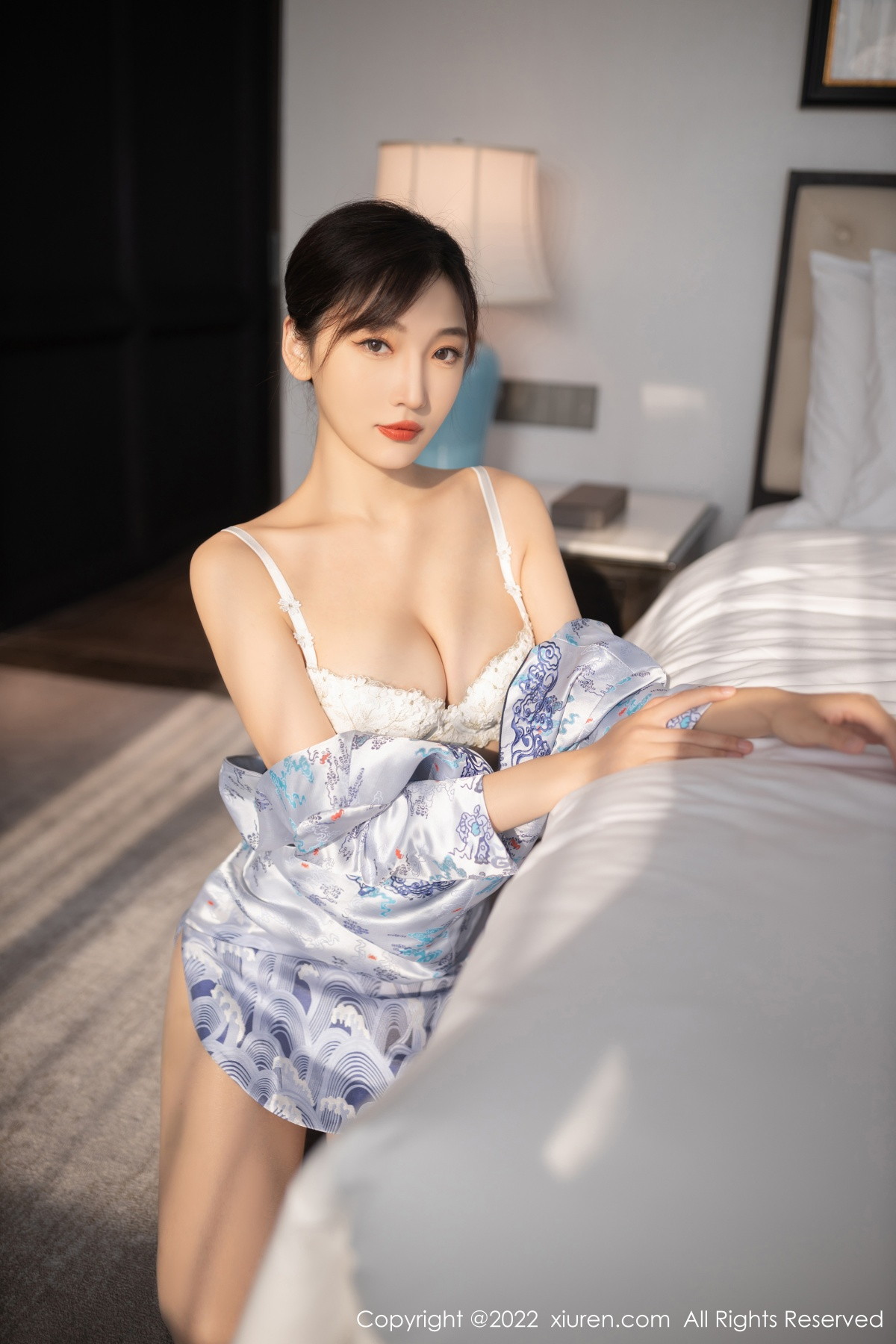 xgyw.top_XiuRen第5739_模特陆萱萱性感青花瓷图案旗袍配超薄肉丝秀完美身材诱惑写真80P