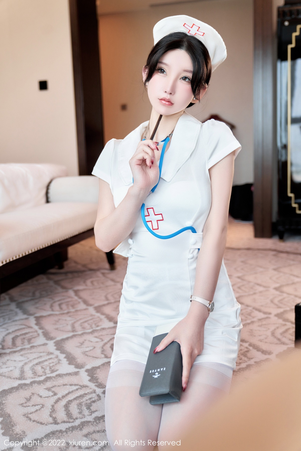 xgyw.top_XiuRen第5746期_女神周于希Sally脱白色护士制服露性感内衣配白丝吊袜诱惑写真80P