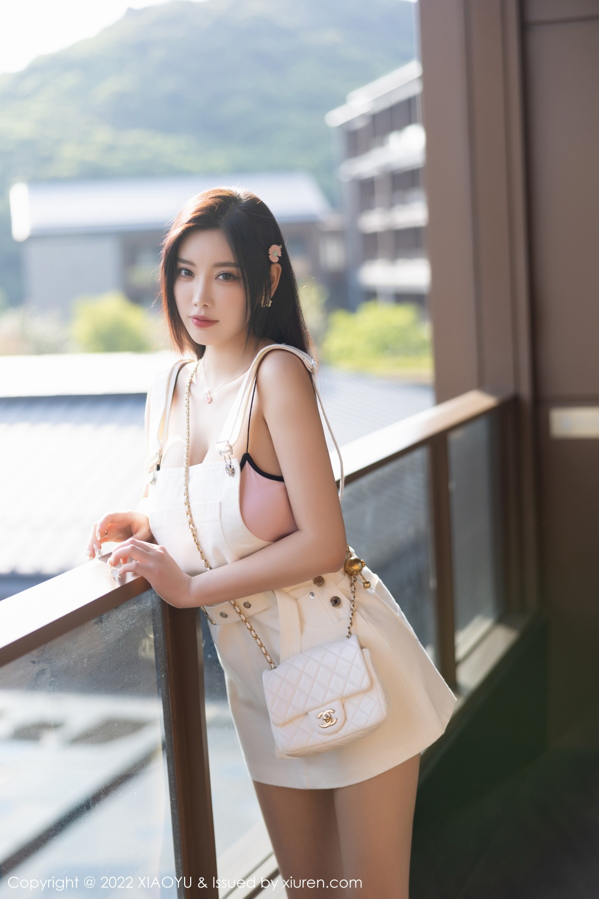 xgyw.top_[XiaoYu画语界]Vol.887_女神杨晨晨Yome杭州旅拍性感白色背带短裙露粉色内衣诱惑写真87P