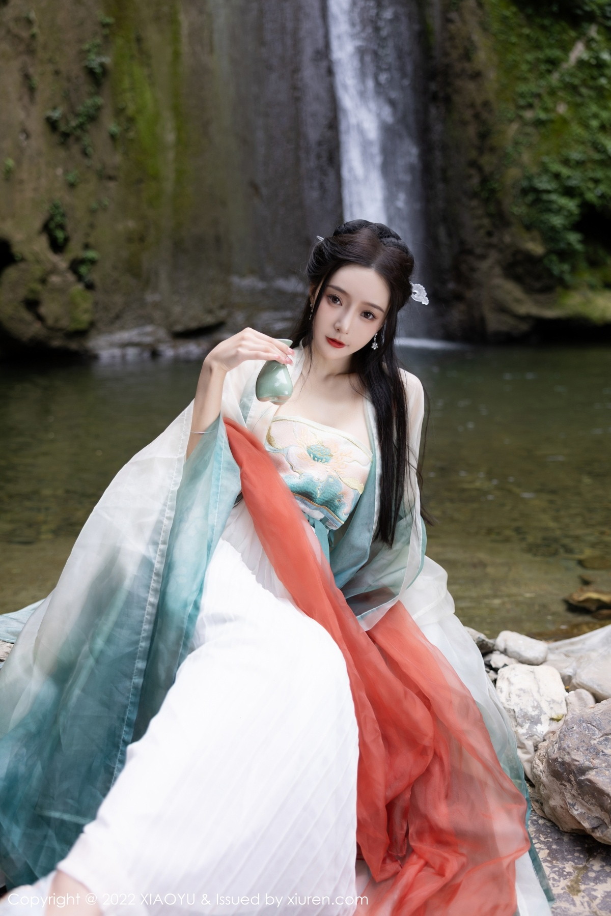 xgyw.top_[XiaoYu画语界]Vol.889_女神王馨瑶yanni杭州旅拍户外场景性感浅色古装服迷人诱惑写真92P