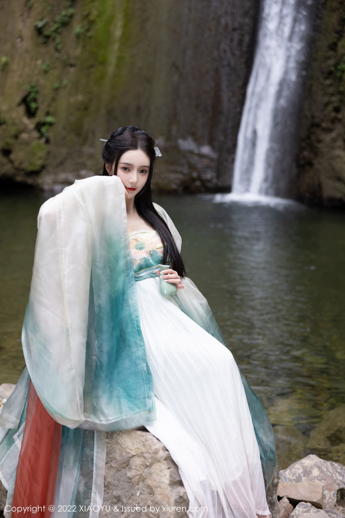 xgyw.top_[XiaoYu画语界]Vol.889_女神王馨瑶yanni杭州旅拍户外场景性感浅色古装服迷人诱惑写真92P