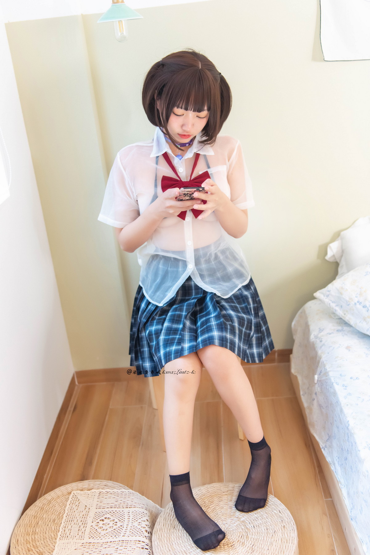 xgyw.top_动漫博主柒柒要乖哦晚间约会主题私房性感透明JK制服露三点式内衣撩人诱惑写真40P