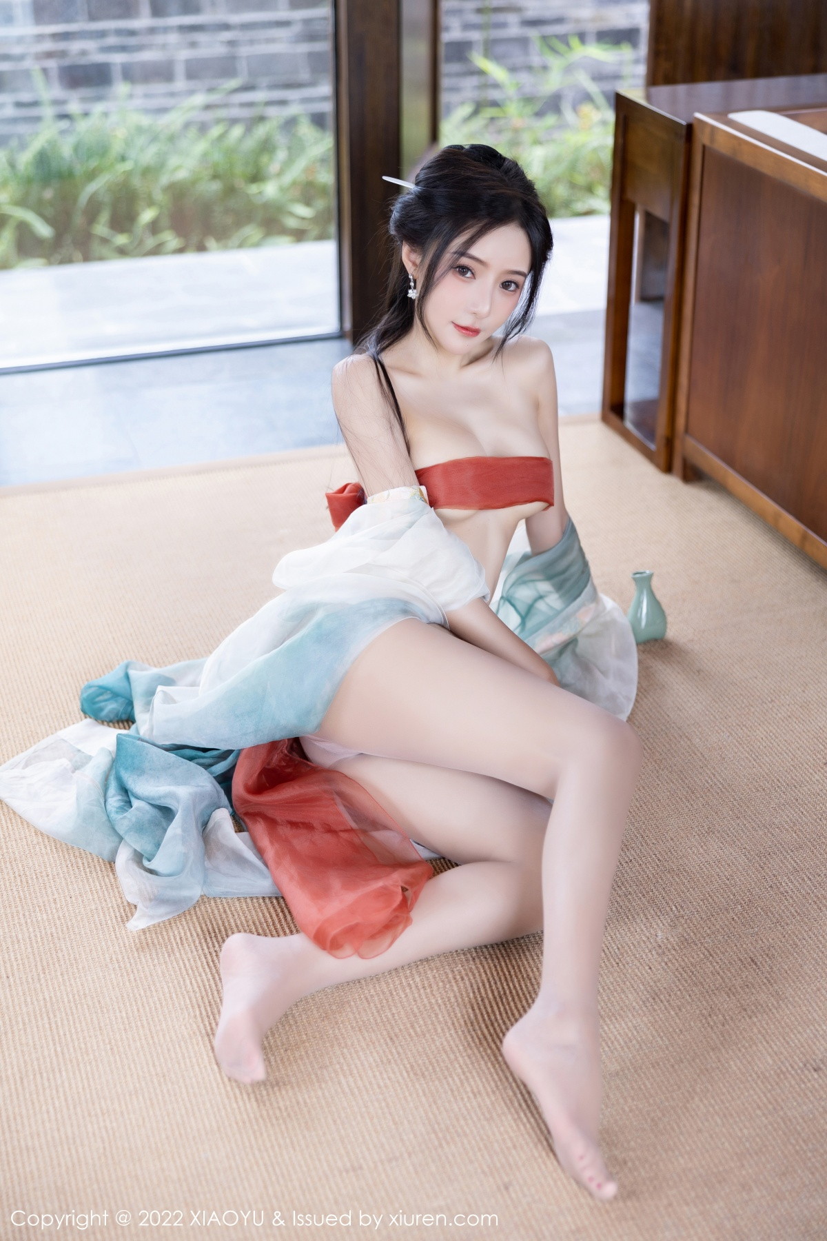 xgyw.top_[XiaoYu画语界]Vol.889_女神王馨瑶yanni杭州旅拍户外场景性感浅色古装服迷人诱惑写真92P