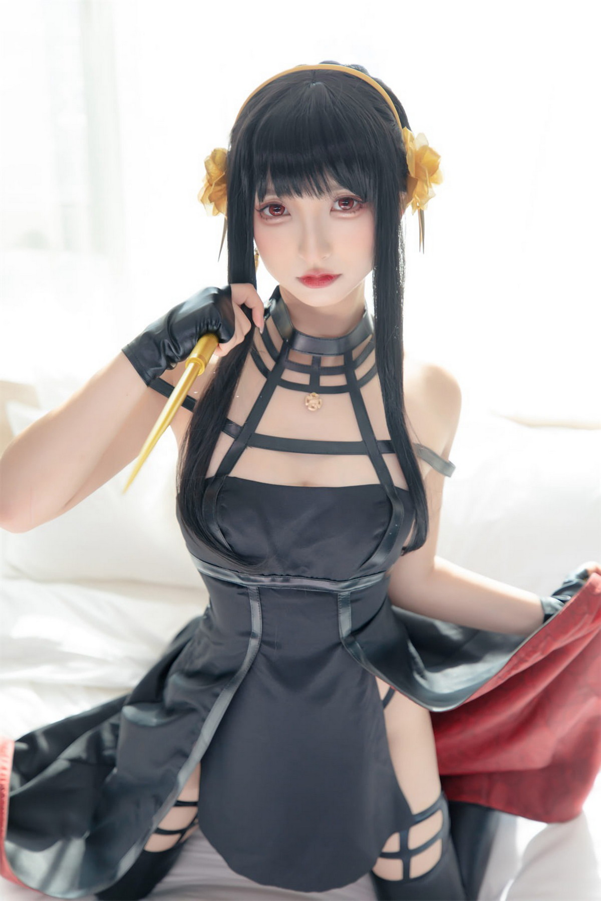 xgyw.top_萝莉美女神楽板真冬约尔太太主题性感黑色吊裙配皮质腿袜秀翘臀美腿诱惑写真75P