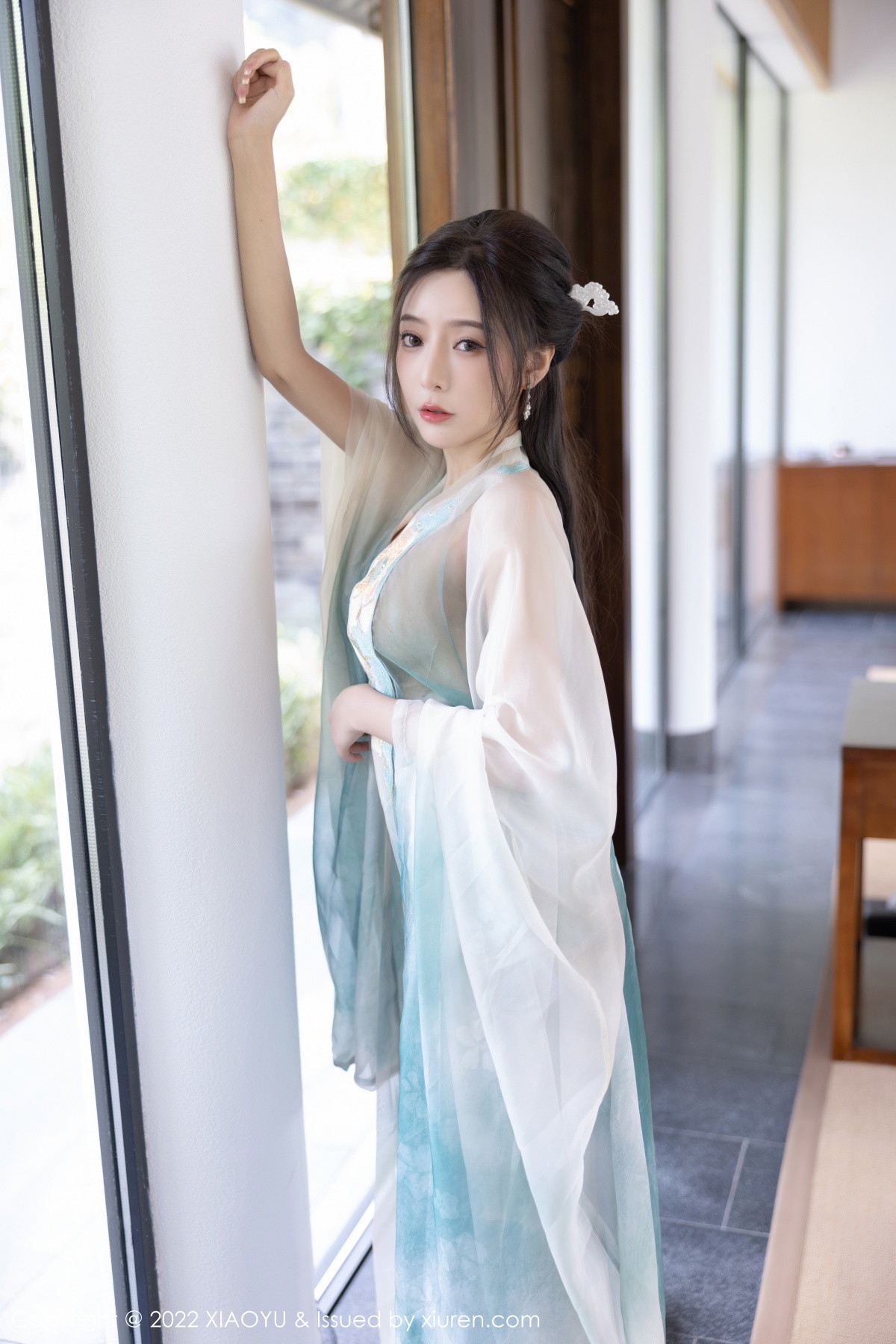xgyw.top_[XiaoYu画语界]Vol.889_女神王馨瑶yanni杭州旅拍户外场景性感浅色古装服迷人诱惑写真92P