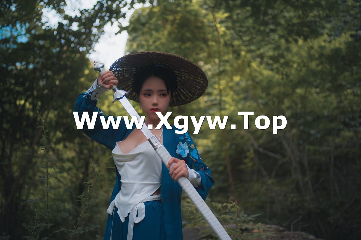 xgyw.top_网络美女钛合金TiTi侠客主题户外丛林脱古装服饰薄纱裹身秀豪乳惹火诱惑写真50P
