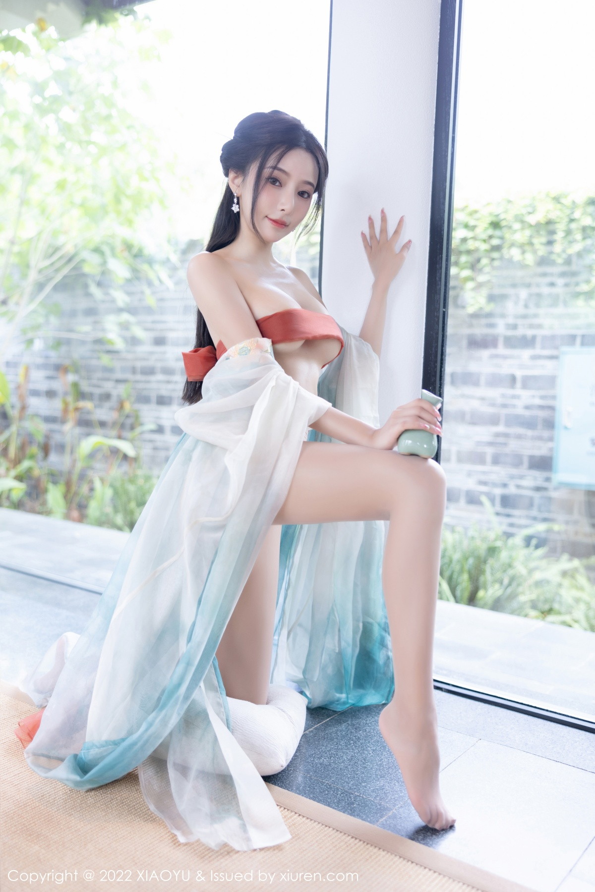 xgyw.top_[XiaoYu画语界]Vol.889_女神王馨瑶yanni杭州旅拍户外场景性感浅色古装服迷人诱惑写真92P