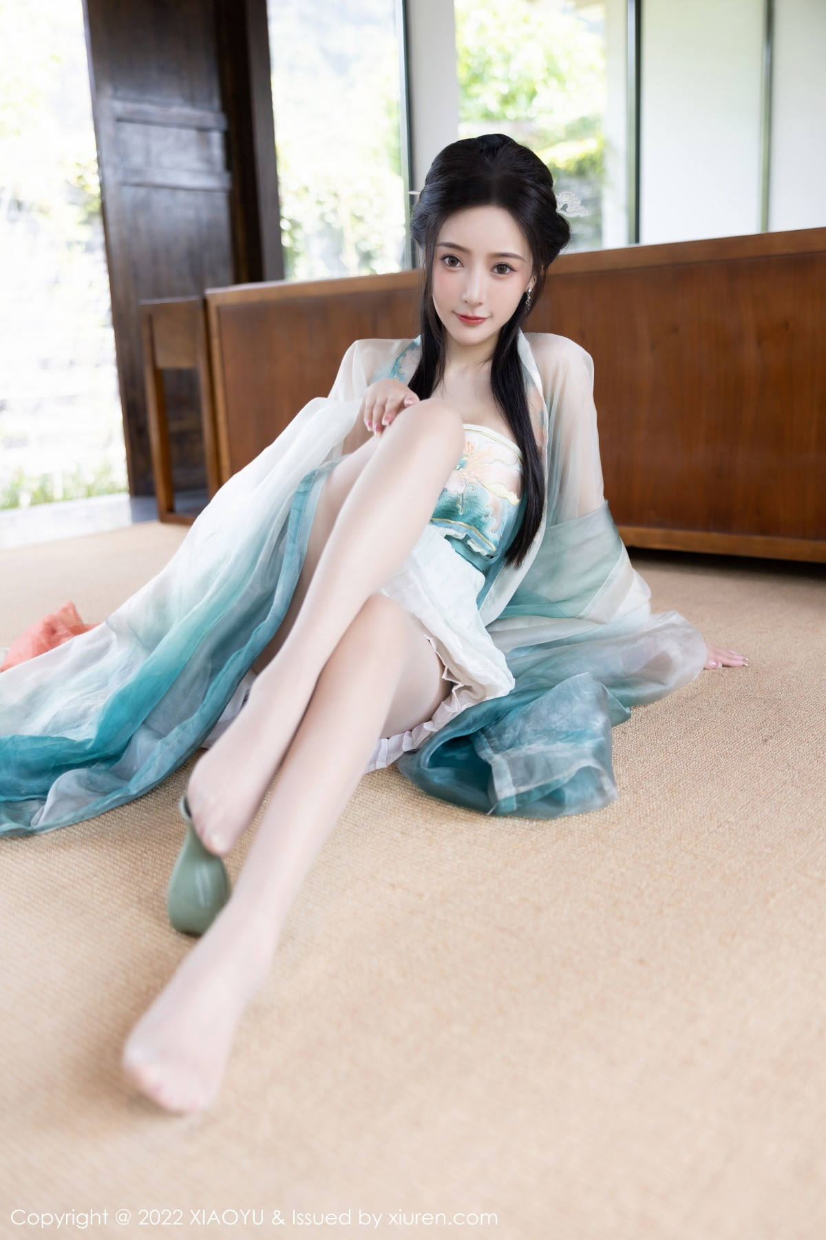 xgyw.top_[XiaoYu画语界]Vol.889_女神王馨瑶yanni杭州旅拍户外场景性感浅色古装服迷人诱惑写真92P
