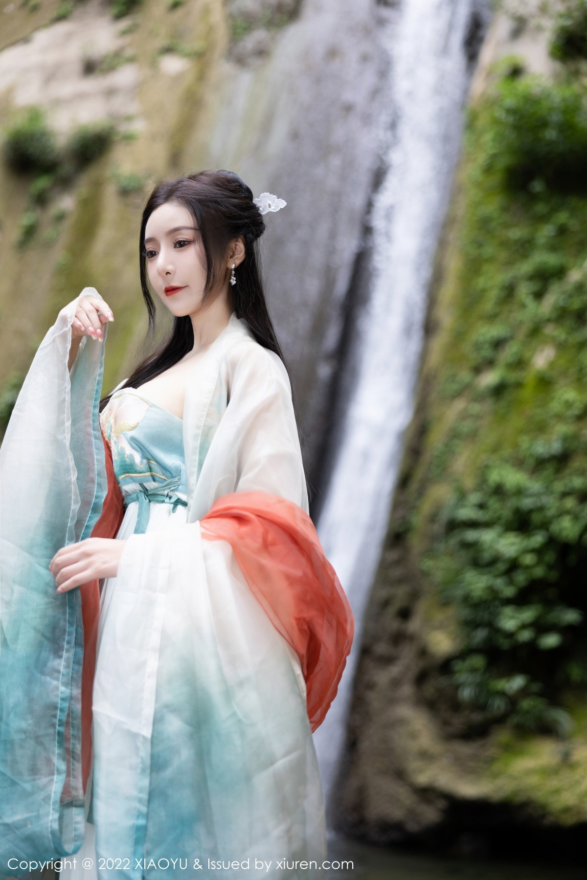 xgyw.top_[XiaoYu画语界]Vol.889_女神王馨瑶yanni杭州旅拍户外场景性感浅色古装服迷人诱惑写真92P