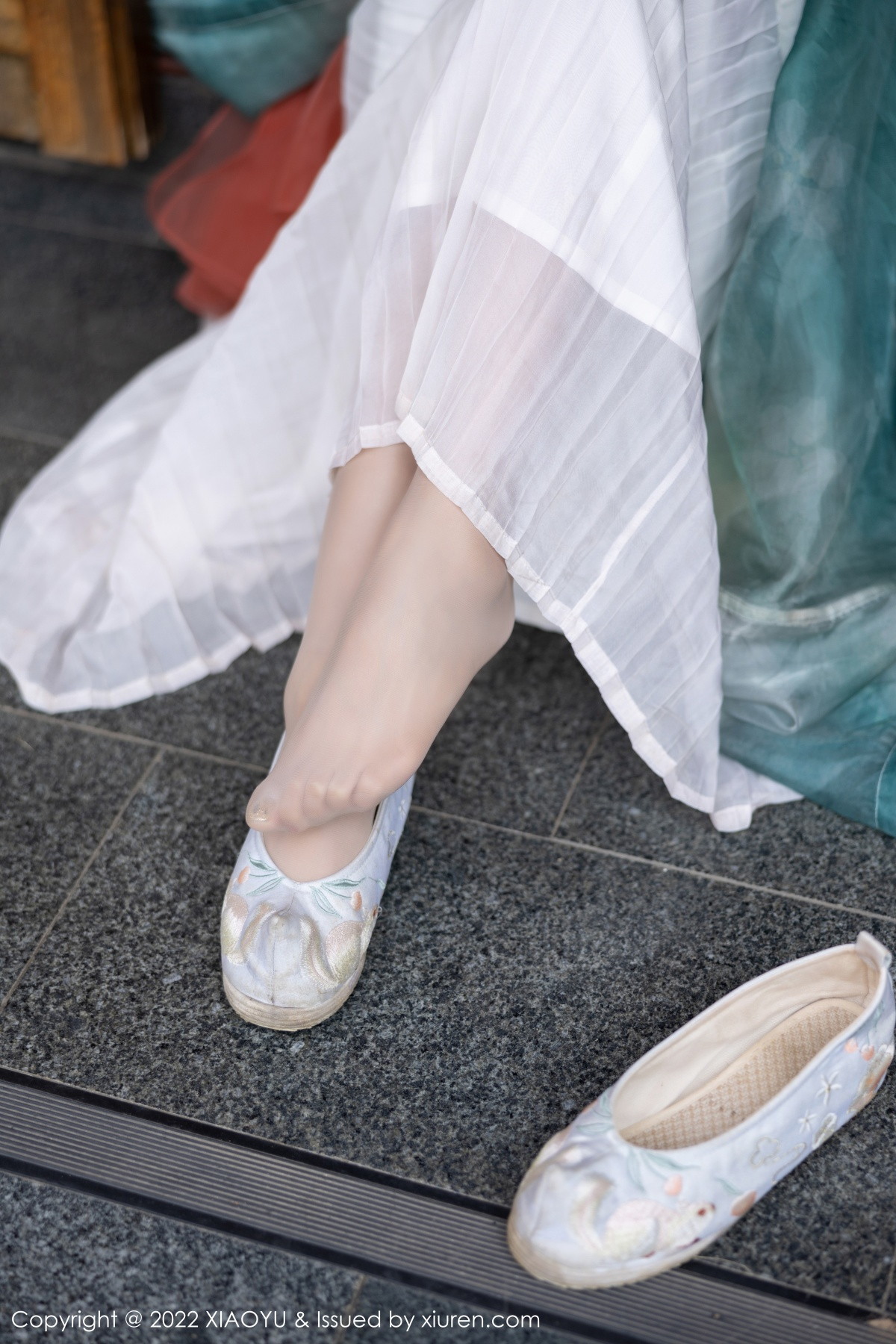 xgyw.top_[XiaoYu画语界]Vol.889_女神王馨瑶yanni杭州旅拍户外场景性感浅色古装服迷人诱惑写真92P
