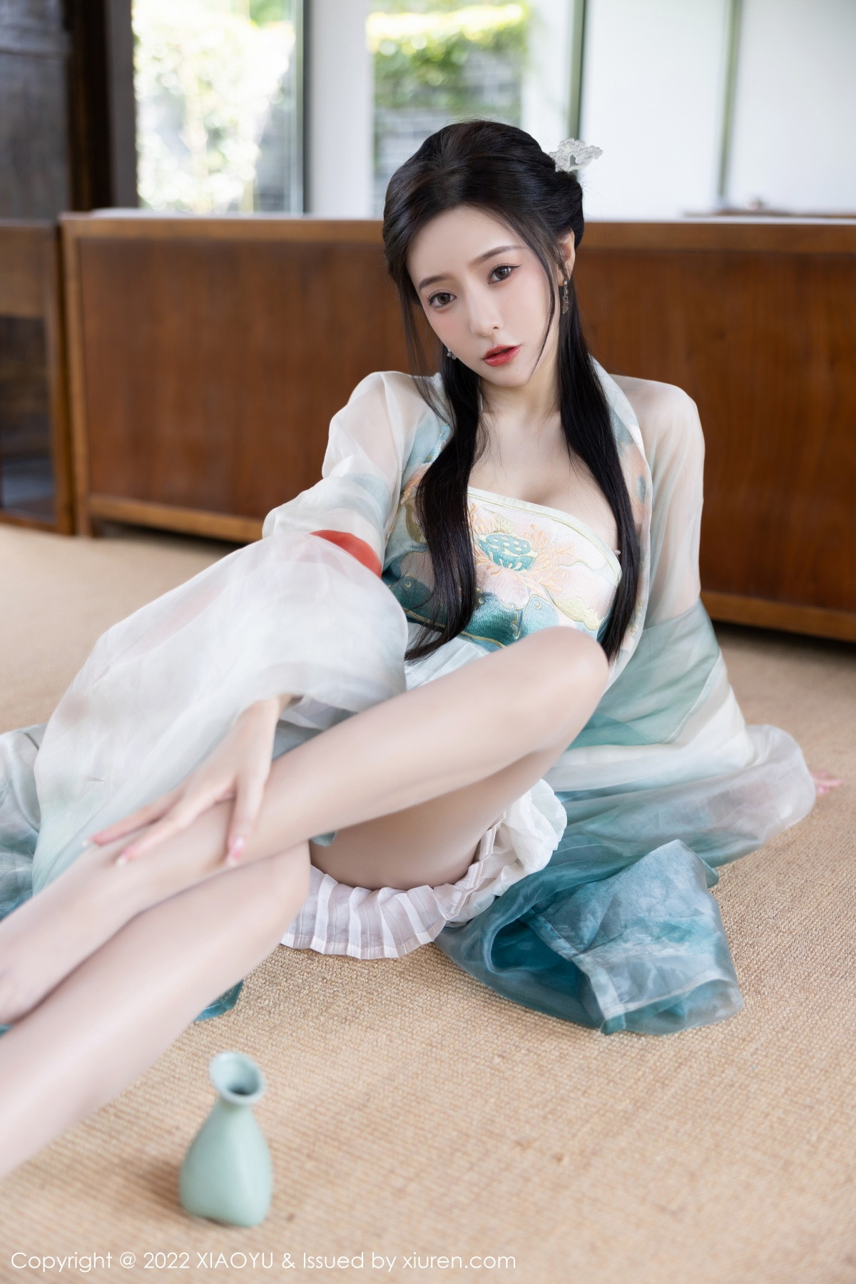 xgyw.top_[XiaoYu画语界]Vol.889_女神王馨瑶yanni杭州旅拍户外场景性感浅色古装服迷人诱惑写真92P
