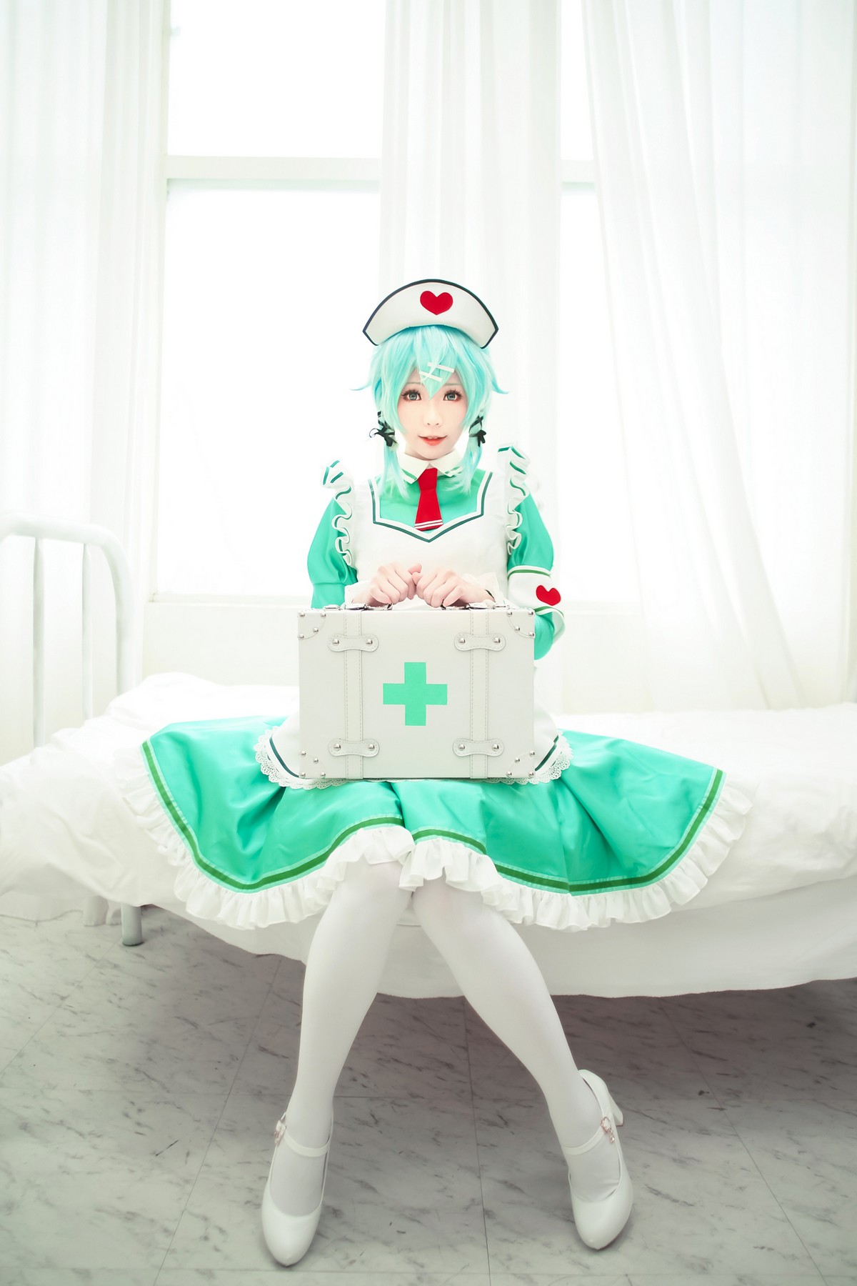 xgyw.top_Coser妹子Ely_eee诗乃护士主题私房性感绿色护士装秀完美身材迷人诱惑写真32P