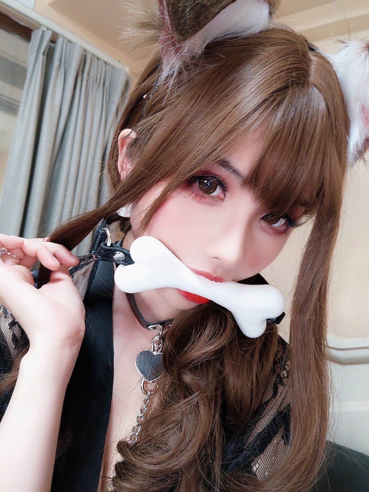 xgyw.top_网络美女rioko凉凉子睡着了主题私房床上性感灰色蕾丝内衣秀惹火身材诱惑写真45P