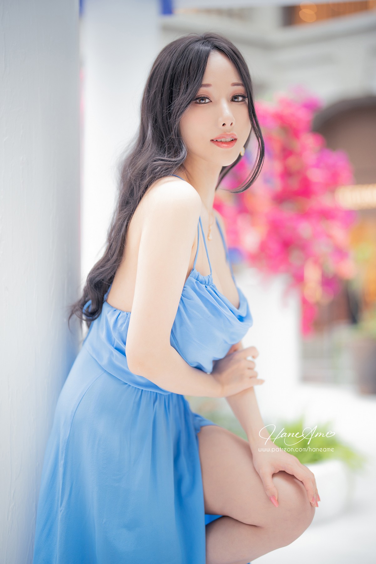 xgyw.top_Coser美女雨波_HaneAme爱琴海主题户外性感深蓝吊带长裙秀完美身材迷人写真39P