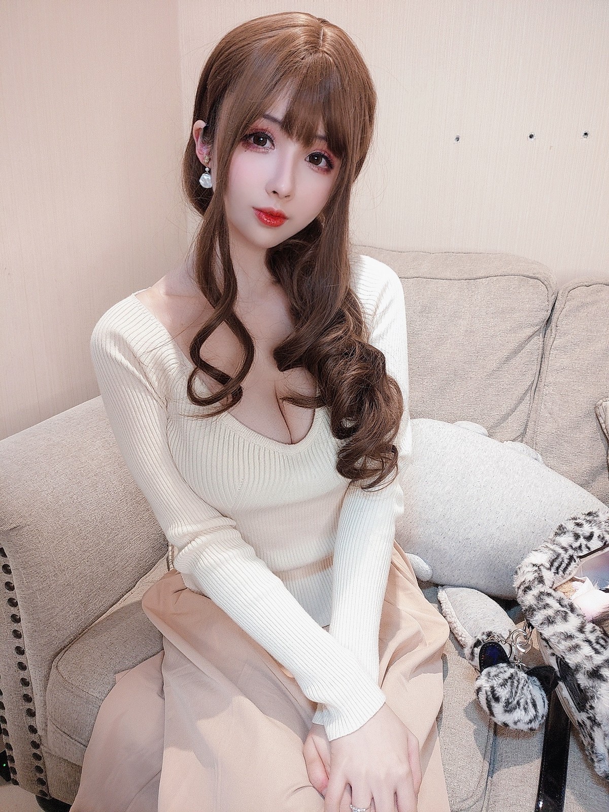 xgyw.top_网络美女rioko凉凉子睡着了主题私房床上性感灰色蕾丝内衣秀惹火身材诱惑写真45P