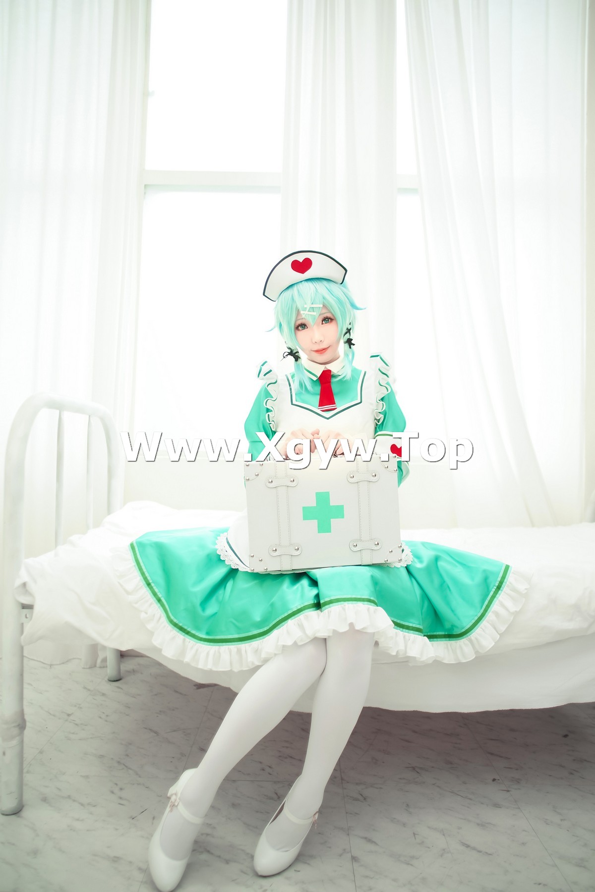 xgyw.top_Coser妹子Ely_eee诗乃护士主题私房性感绿色护士装秀完美身材迷人诱惑写真32P