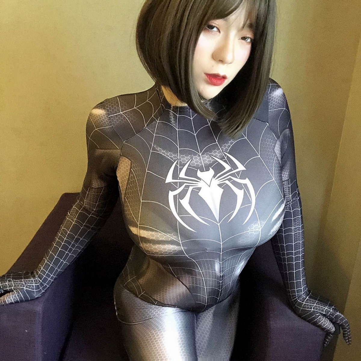 xgyw.top_网络美女奶兔biubiu蜘蛛侠妹妹主题性感黑色蜘蛛侠服饰紧身秀完美身材诱惑写真87P