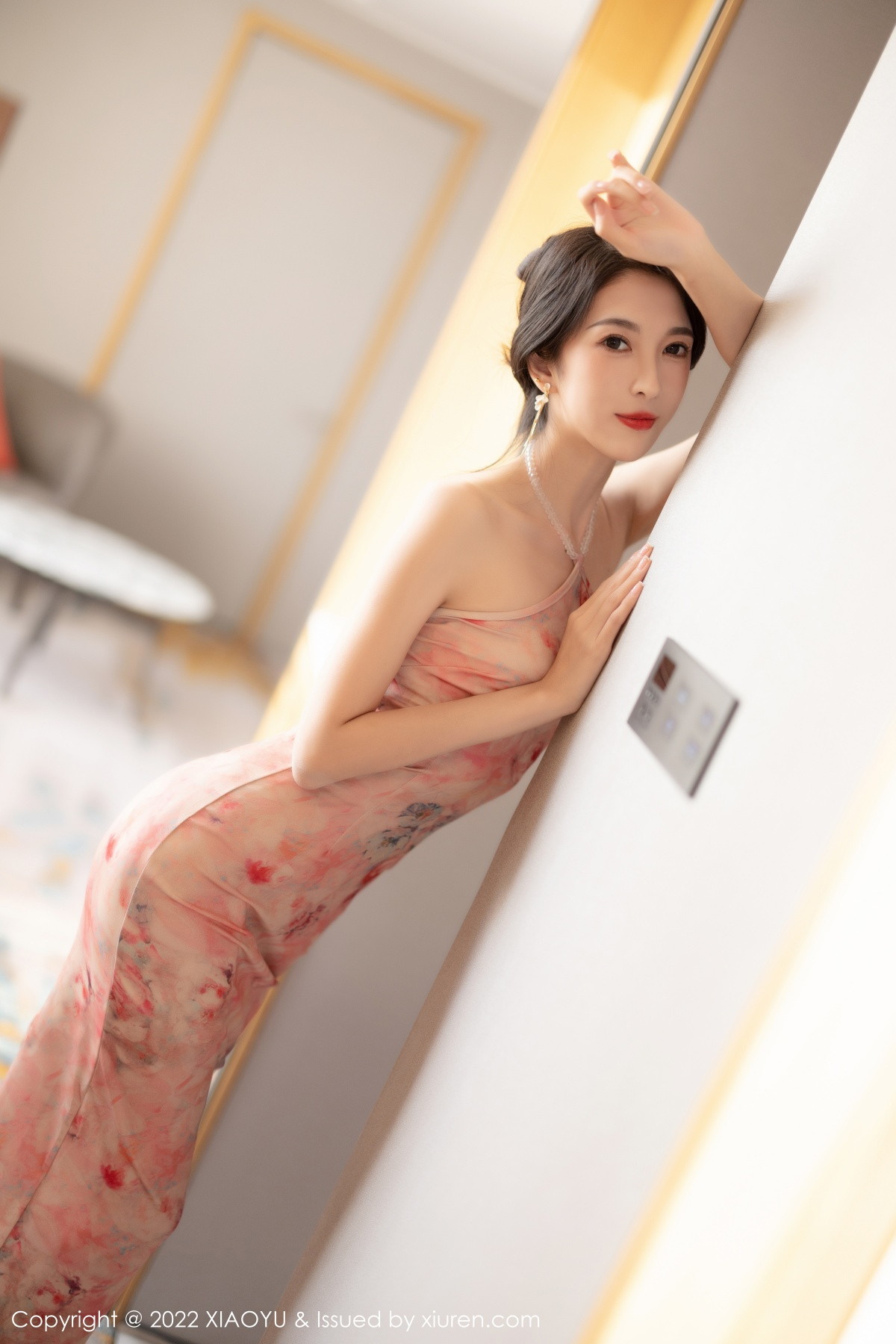 xgyw.top_[XiaoYu画语界]Vol.891_模特林乐一半脱浅色花纹连衣长裙露性感内衣肉丝吊袜诱惑写真83P
