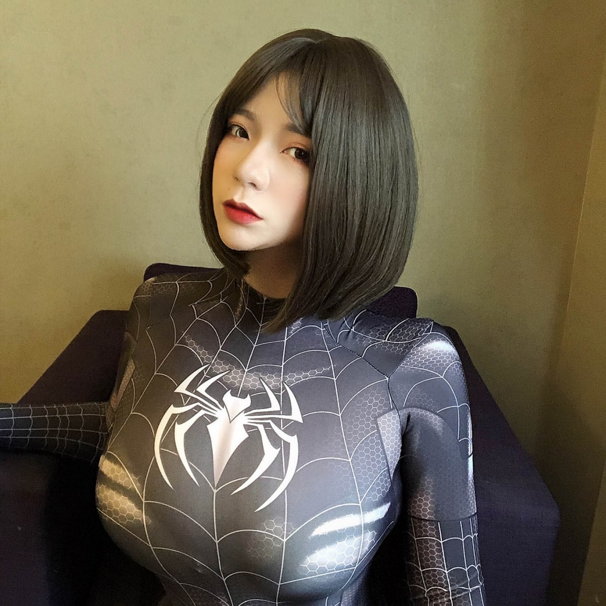 xgyw.top_网络美女奶兔biubiu蜘蛛侠妹妹主题性感黑色蜘蛛侠服饰紧身秀完美身材诱惑写真87P