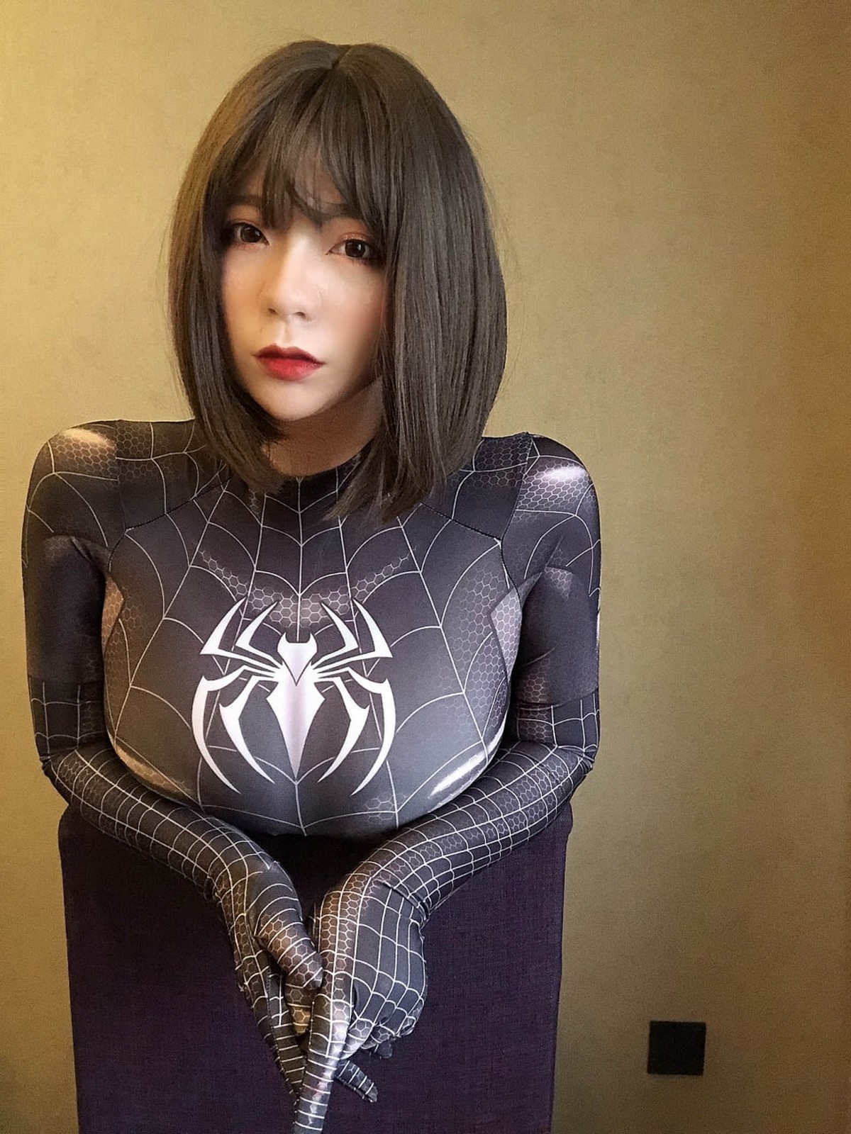 xgyw.top_网络美女奶兔biubiu蜘蛛侠妹妹主题性感黑色蜘蛛侠服饰紧身秀完美身材诱惑写真87P
