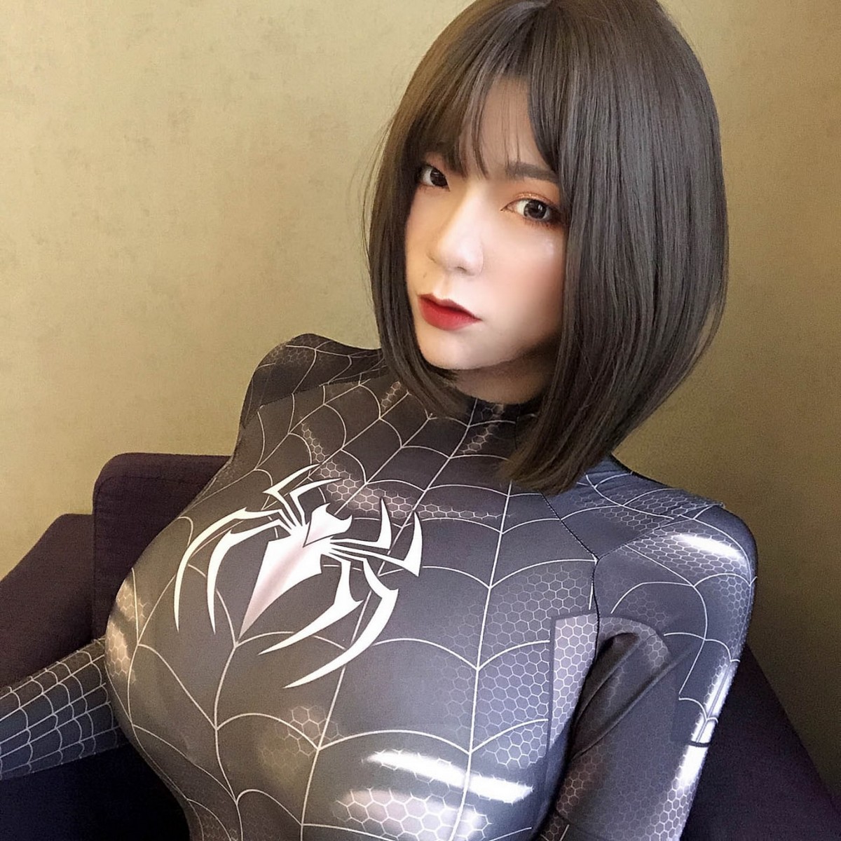 xgyw.top_网络美女奶兔biubiu蜘蛛侠妹妹主题性感黑色蜘蛛侠服饰紧身秀完美身材诱惑写真87P