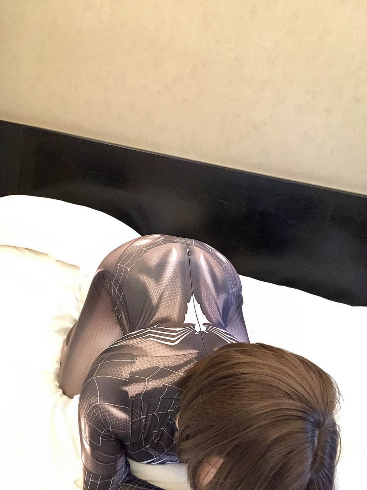xgyw.top_网络美女奶兔biubiu蜘蛛侠妹妹主题性感黑色蜘蛛侠服饰紧身秀完美身材诱惑写真87P