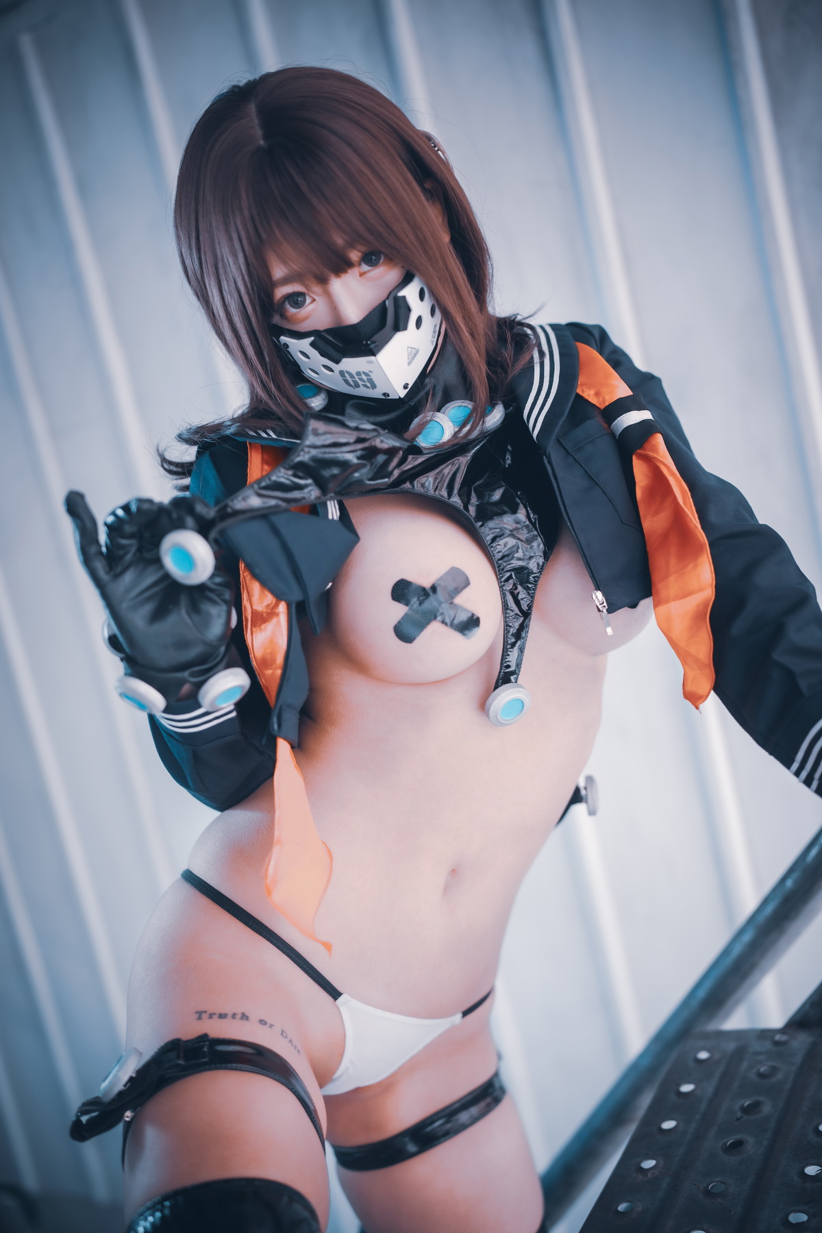 xgyw.top_[DJAWA]No.213_模特Maruemon_GantZ Version主题脱皮衣露黑色皮质情趣内衣诱惑写真151P