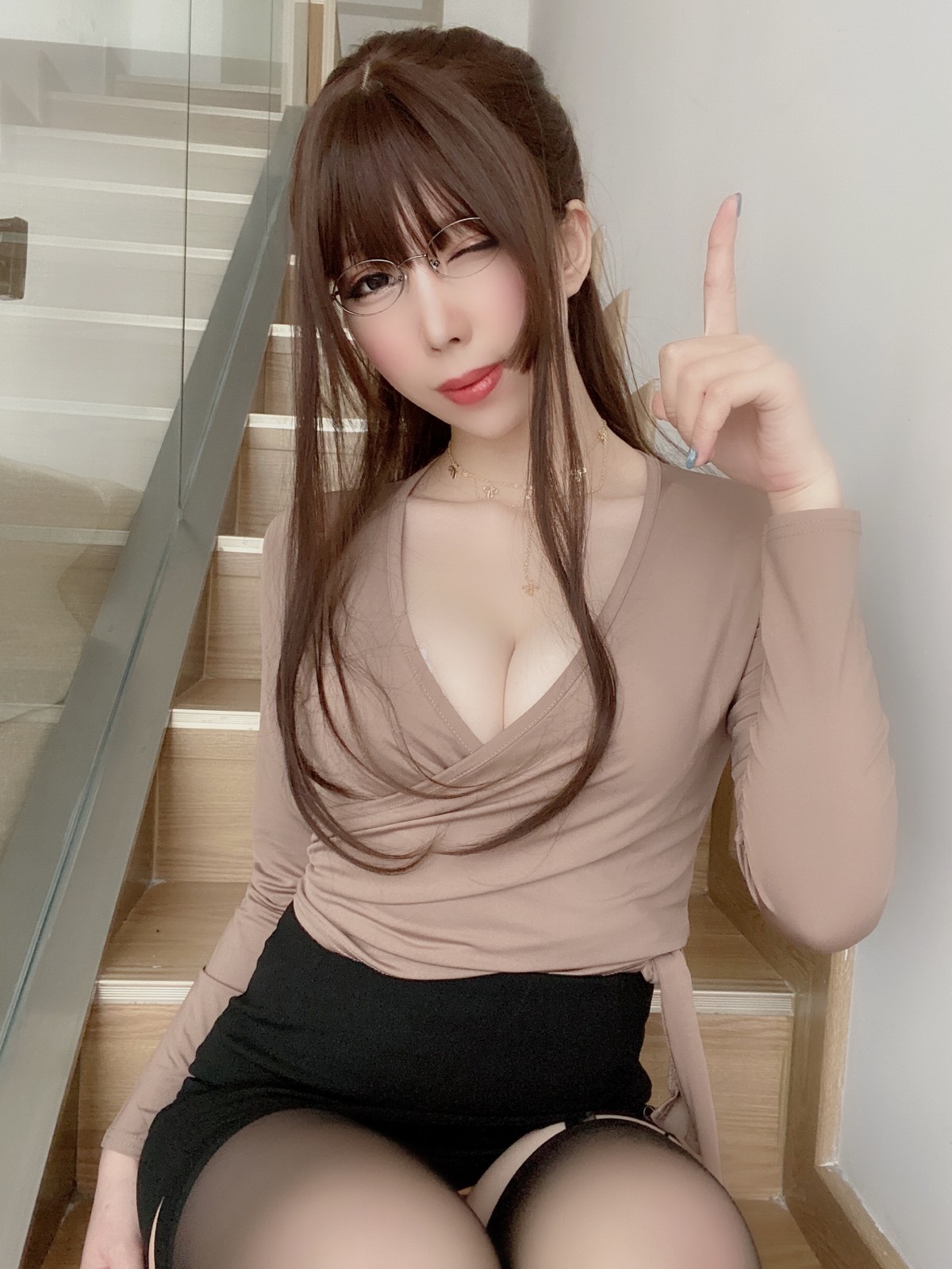 xgyw.top_Coser美女鹿野希豹纹胖次主题私房半脱露白色蕾丝内衣配豹纹内裤诱惑写真623P