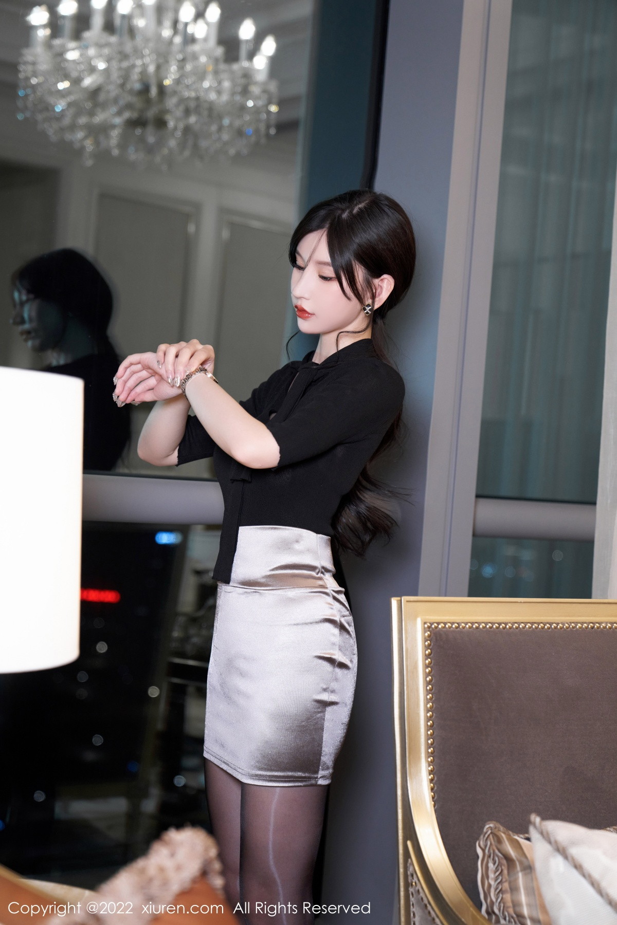 xgyw.top_XiuRen第5777期_女神周于希Sally黑上衣配浅色短裙露超薄闪亮黑丝极致魅惑写真89P