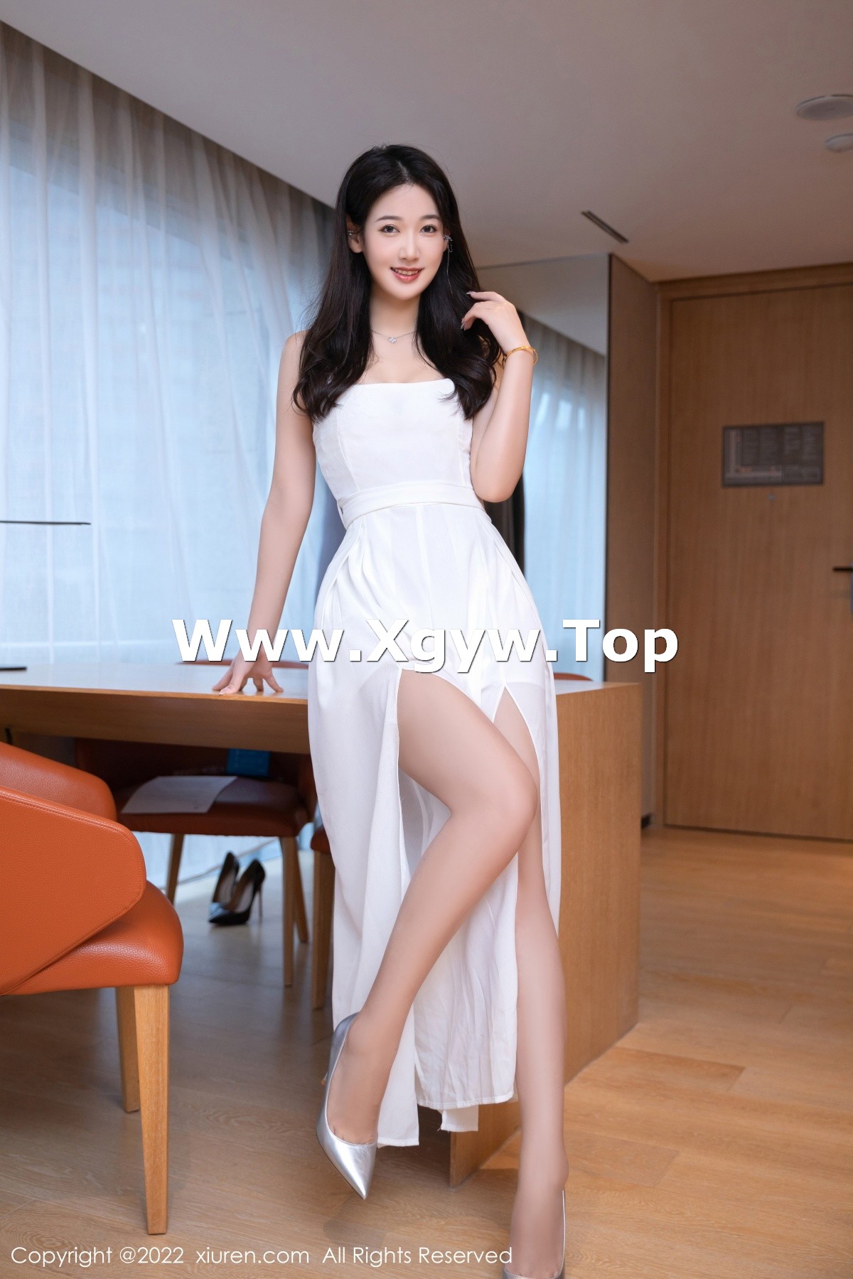 xgyw.top_XiuRen第5783期_模特唐安琪私房性感白色连衣裙露白色内衣秀曼妙身姿诱惑写真82P