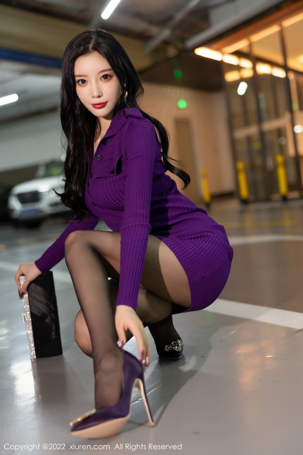 xgyw.top_XiuRen第5798期_女神杨晨晨Yome半脱紫色毛线连衣短裙露红色内衣完美诱惑写真89P