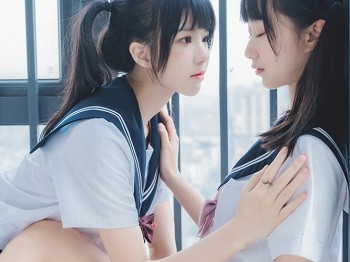 萌系大姐姐木绵绵OwO＆桜桃喵她主题性感姐妹花JK工作服系列秀美腿骚扰写真37P